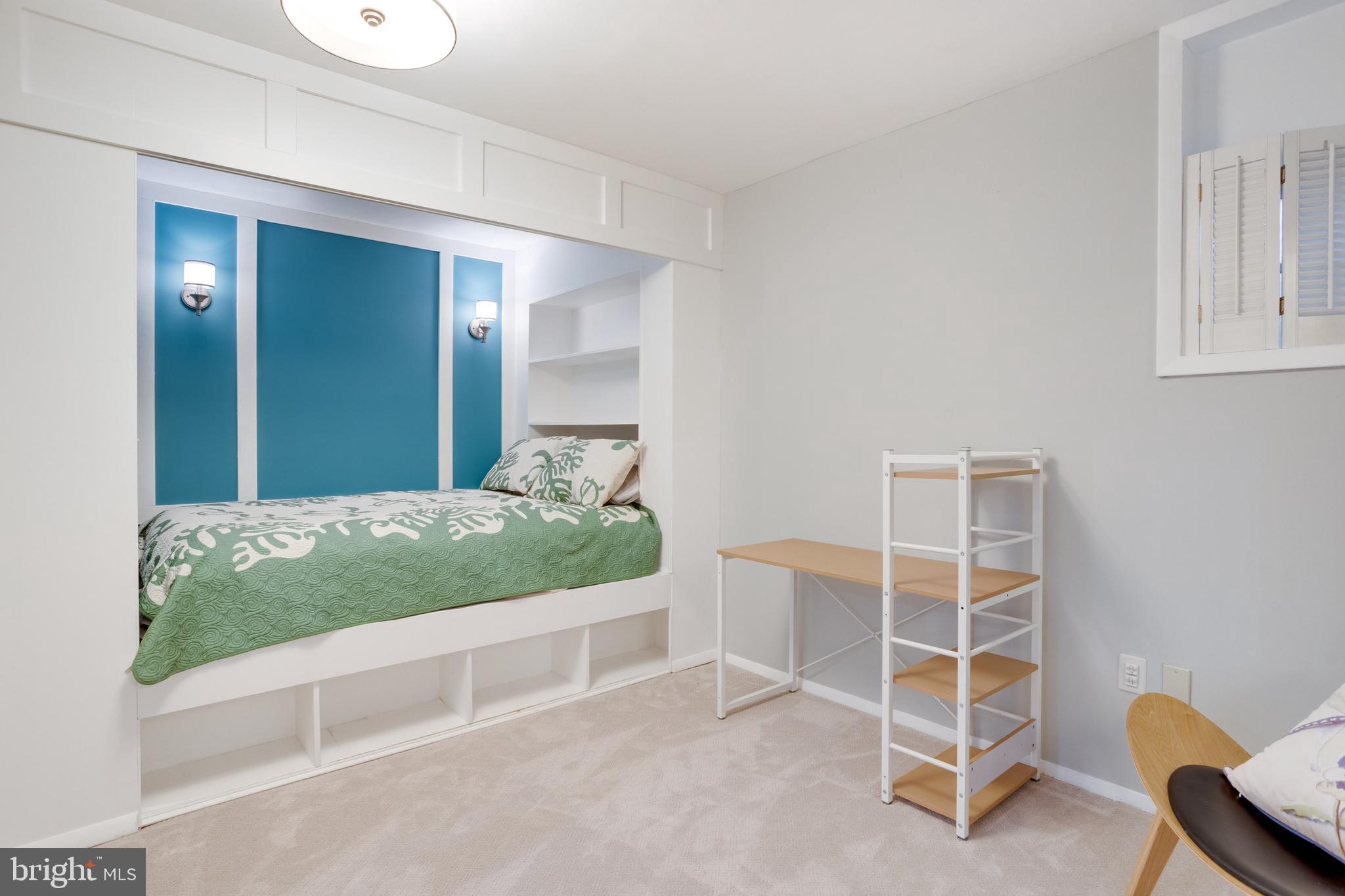 WAKEFIELD CHAPEL WOODS - Residential