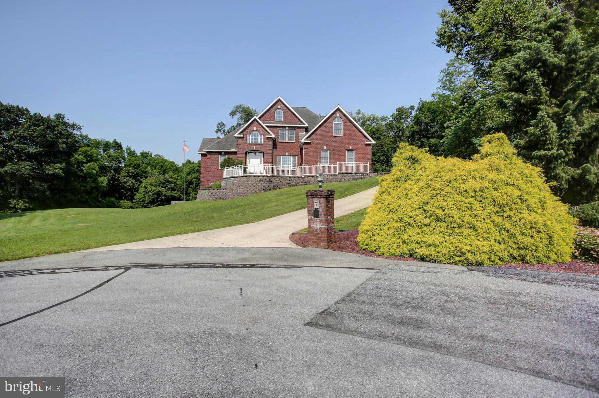 7 JESSICA DRIVE