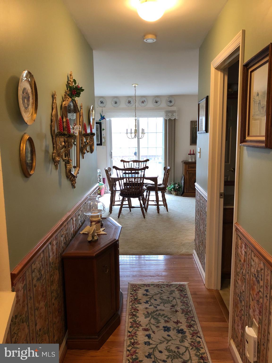 MANOR OAKS - Residential