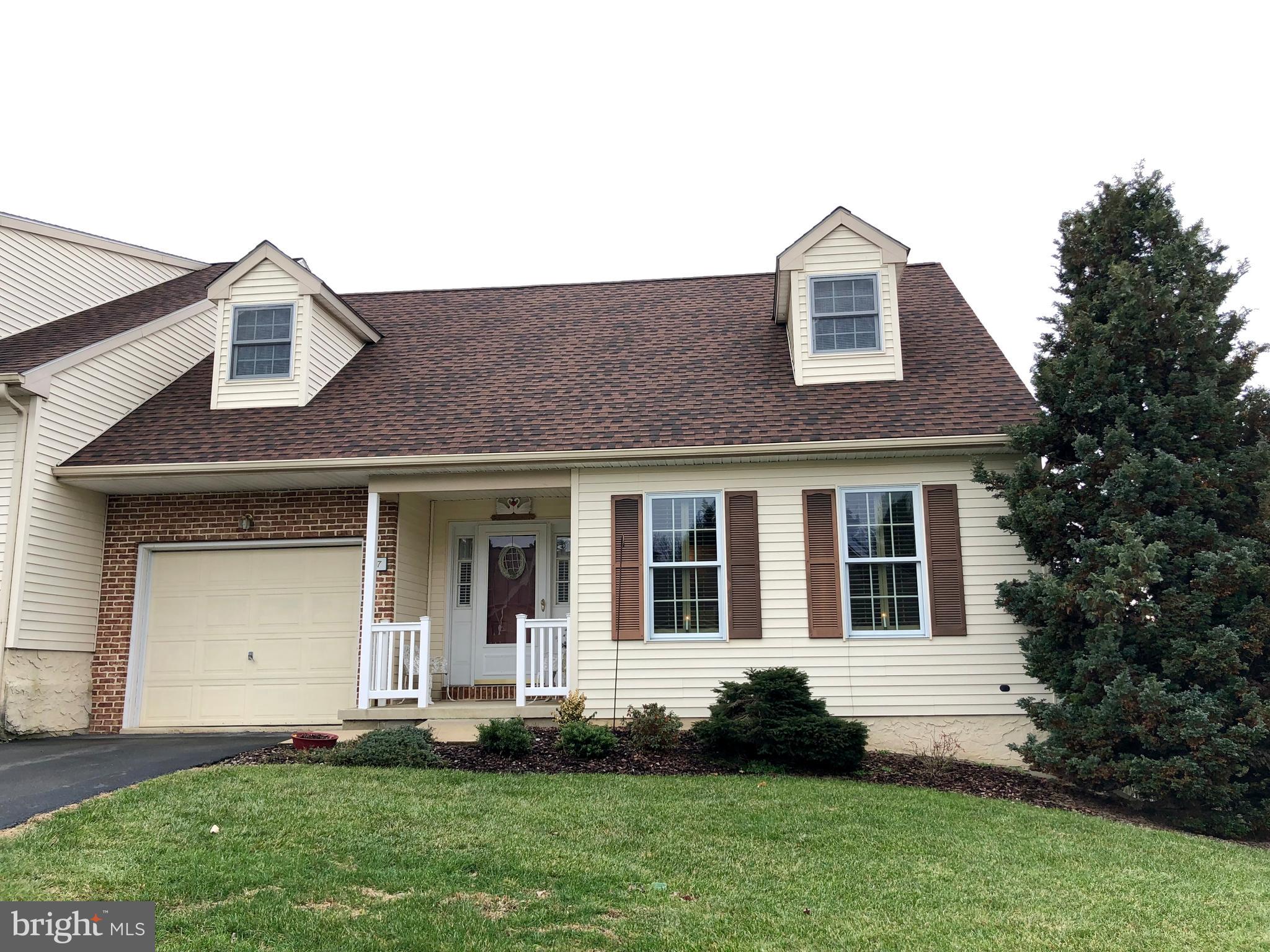 MANOR OAKS - Residential