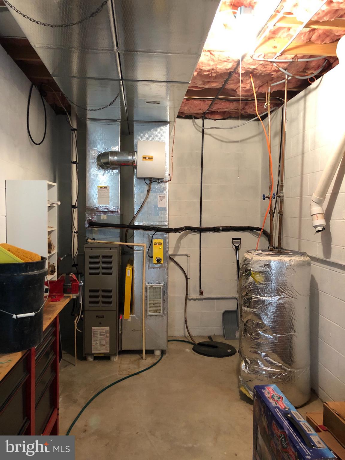 MANOR OAKS - Residential