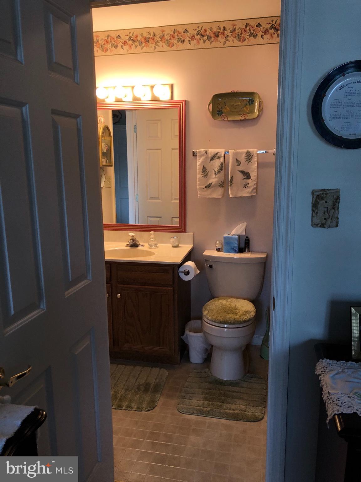 MANOR OAKS - Residential