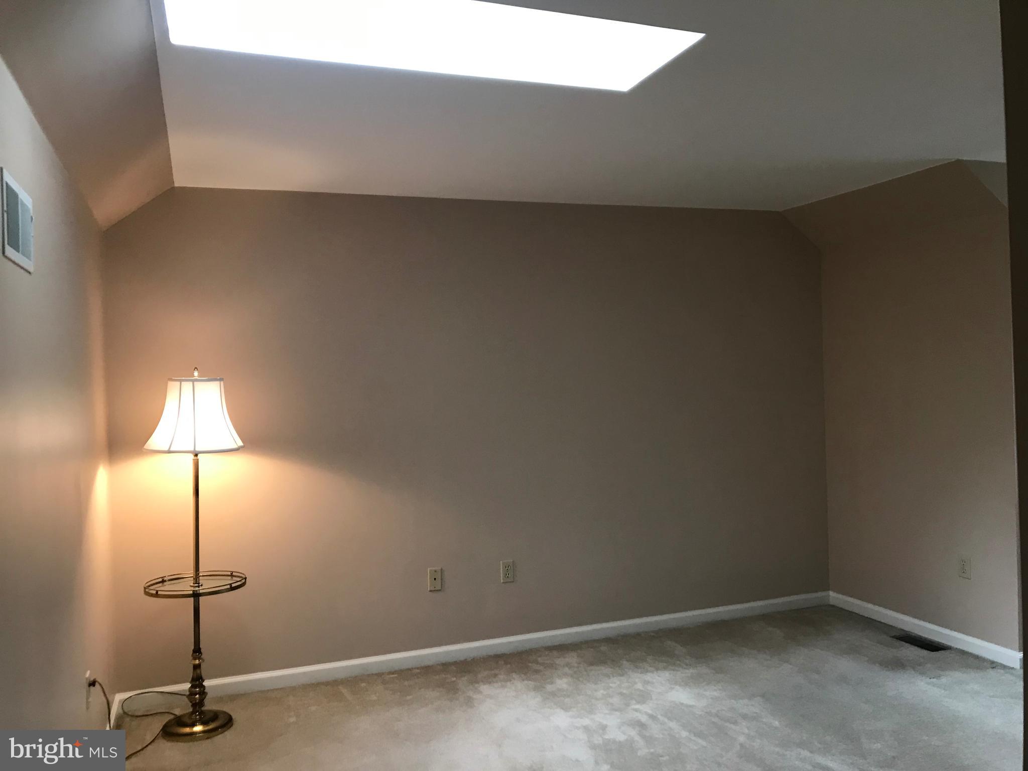 MANOR OAKS - Residential