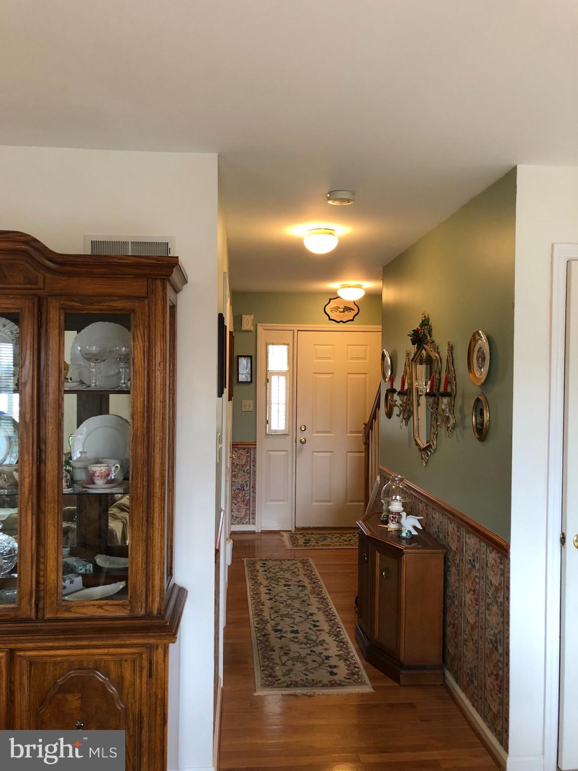 MANOR OAKS - Residential