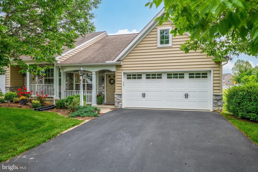 Photo of 41 Farm Lane, Lancaster, PA 17603 (MLS # PALA2051288)