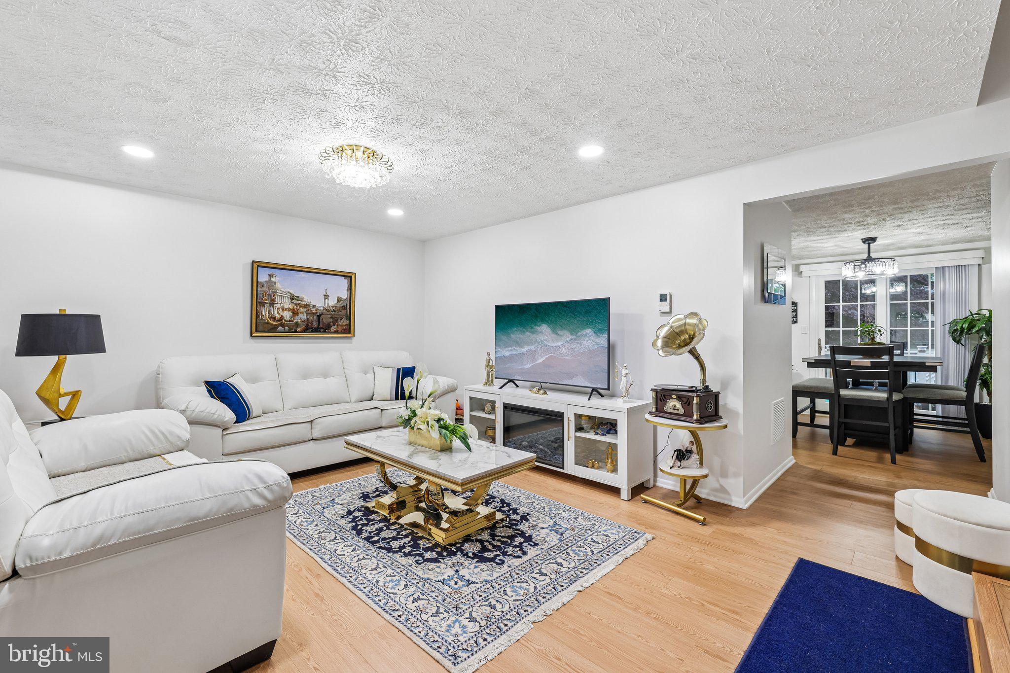 MAYFIELD MANOR - Residential