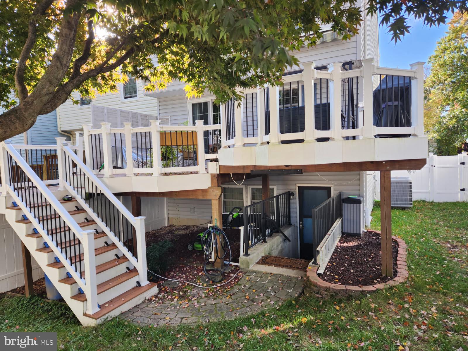 MAYFIELD MANOR - Residential