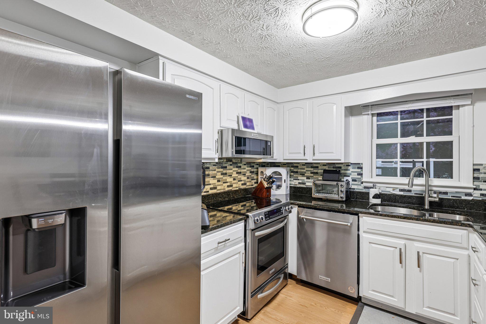 MAYFIELD MANOR - Residential