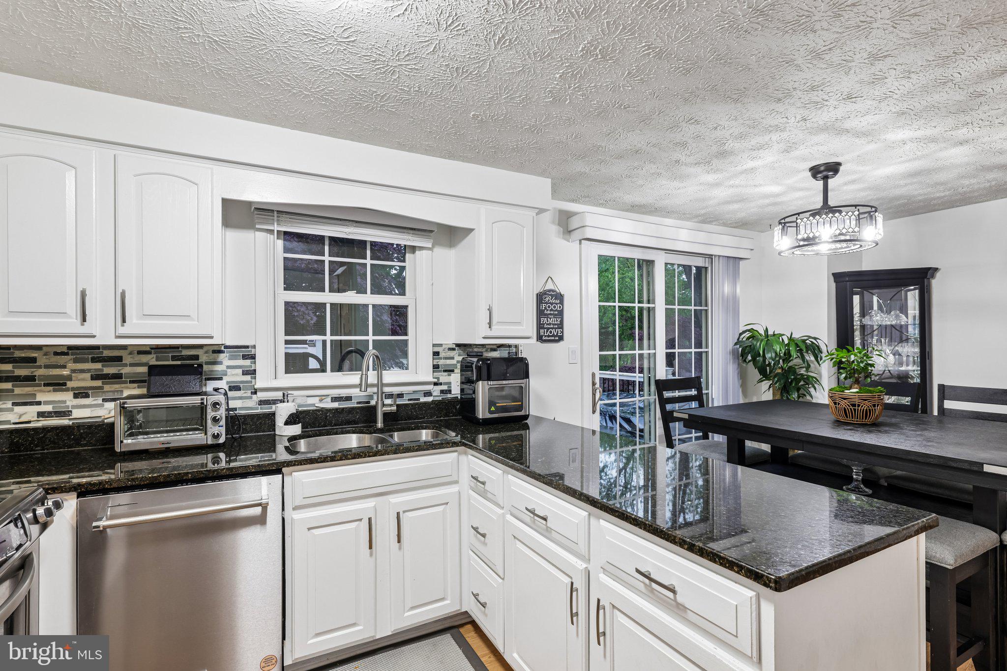MAYFIELD MANOR - Residential