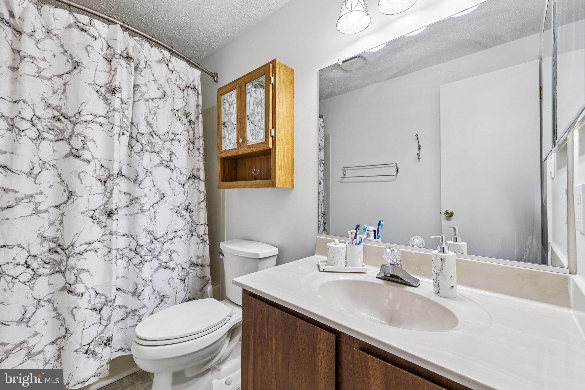 MAYFIELD MANOR - Residential