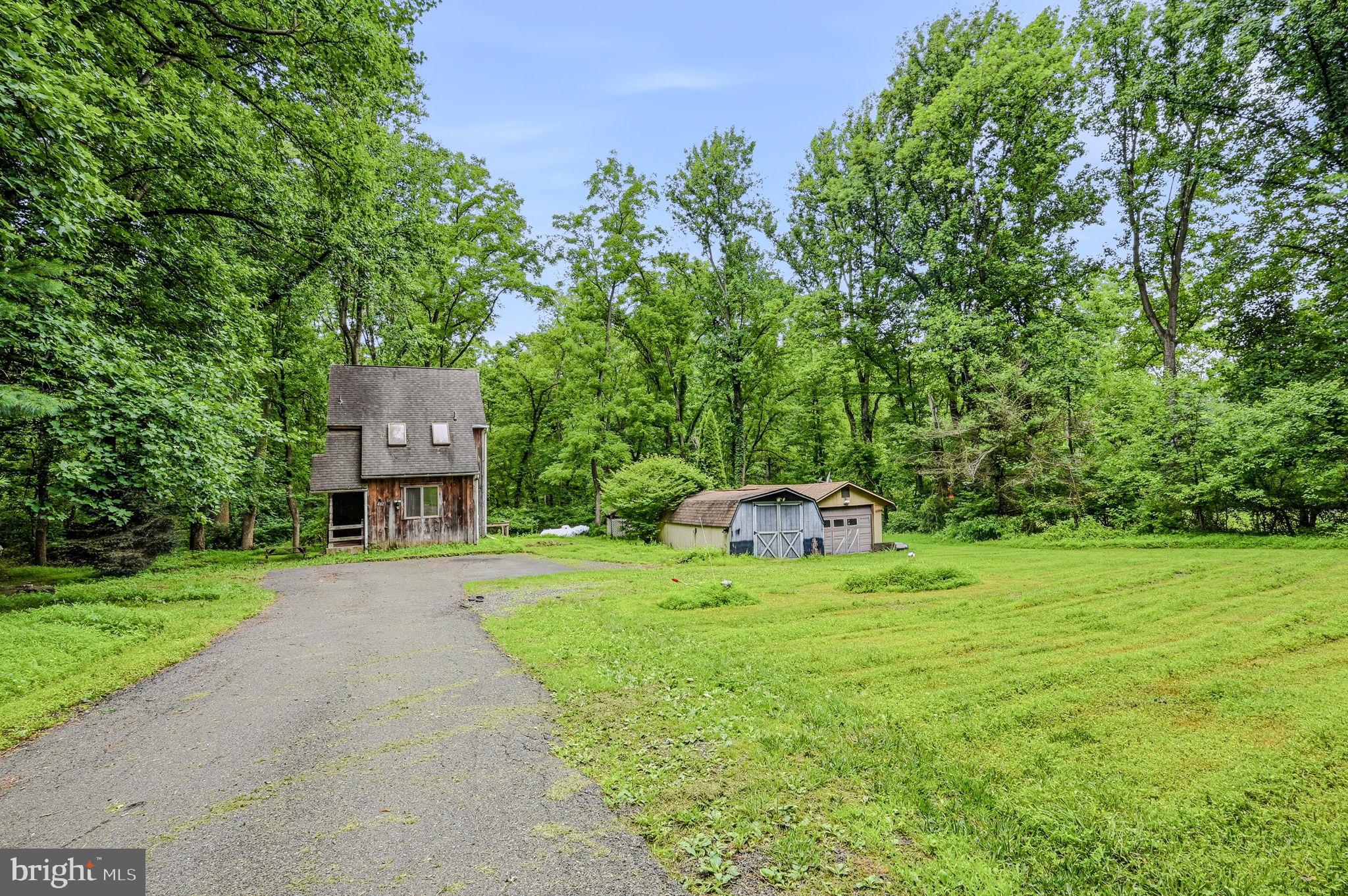 402 PENN GREEN ROAD