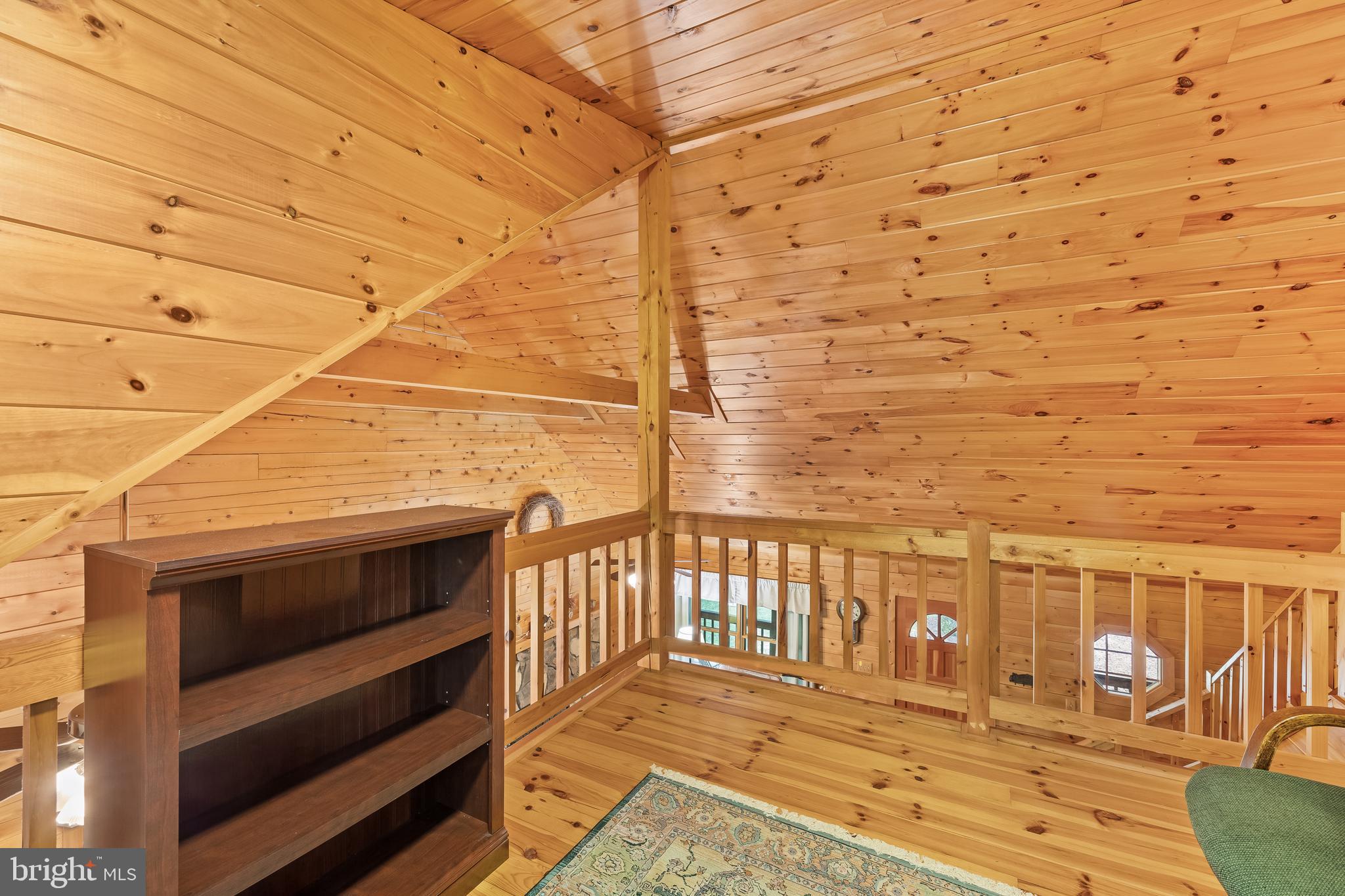 ROLLING WOODS - Residential