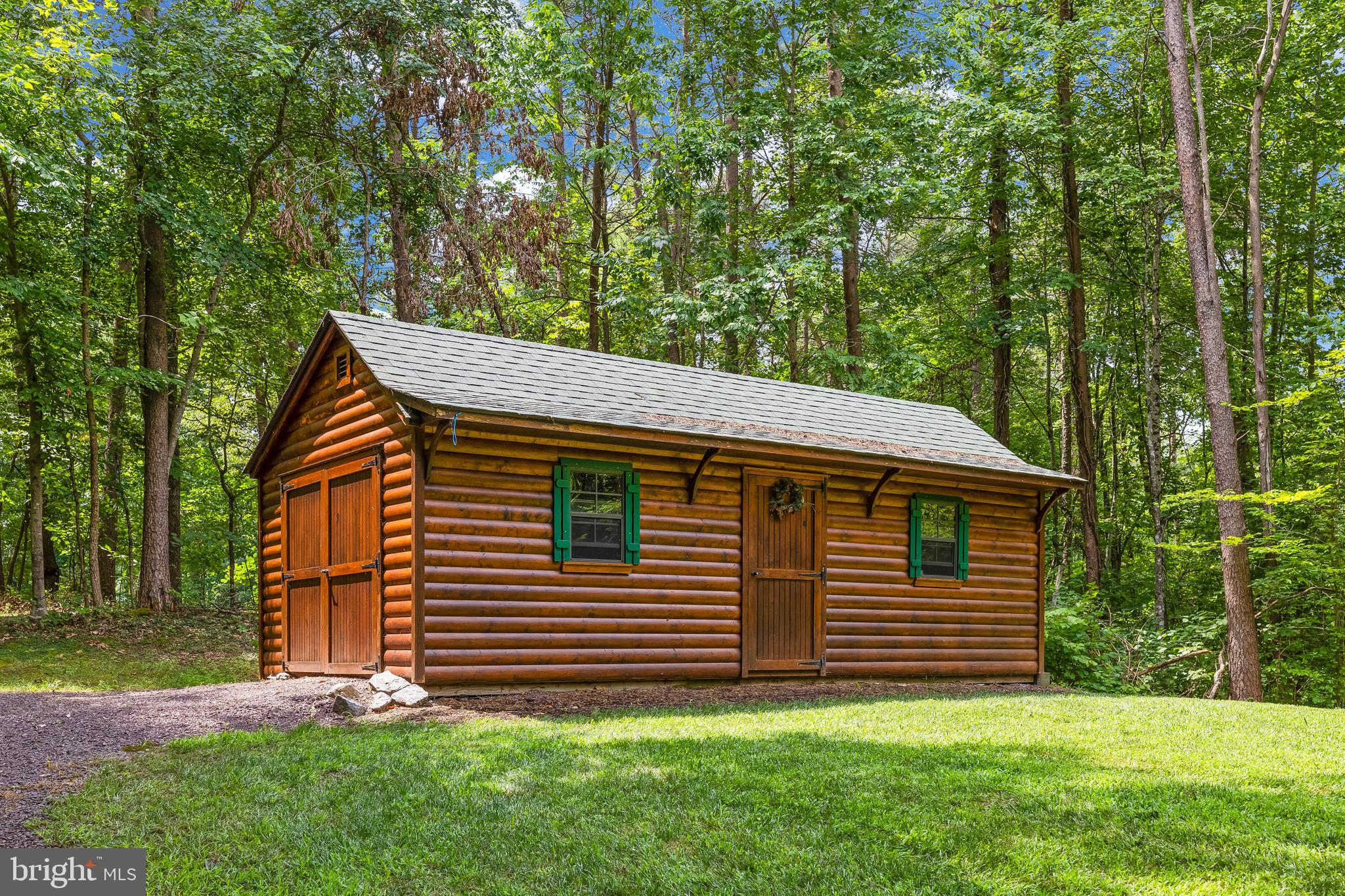 ROLLING WOODS - Residential