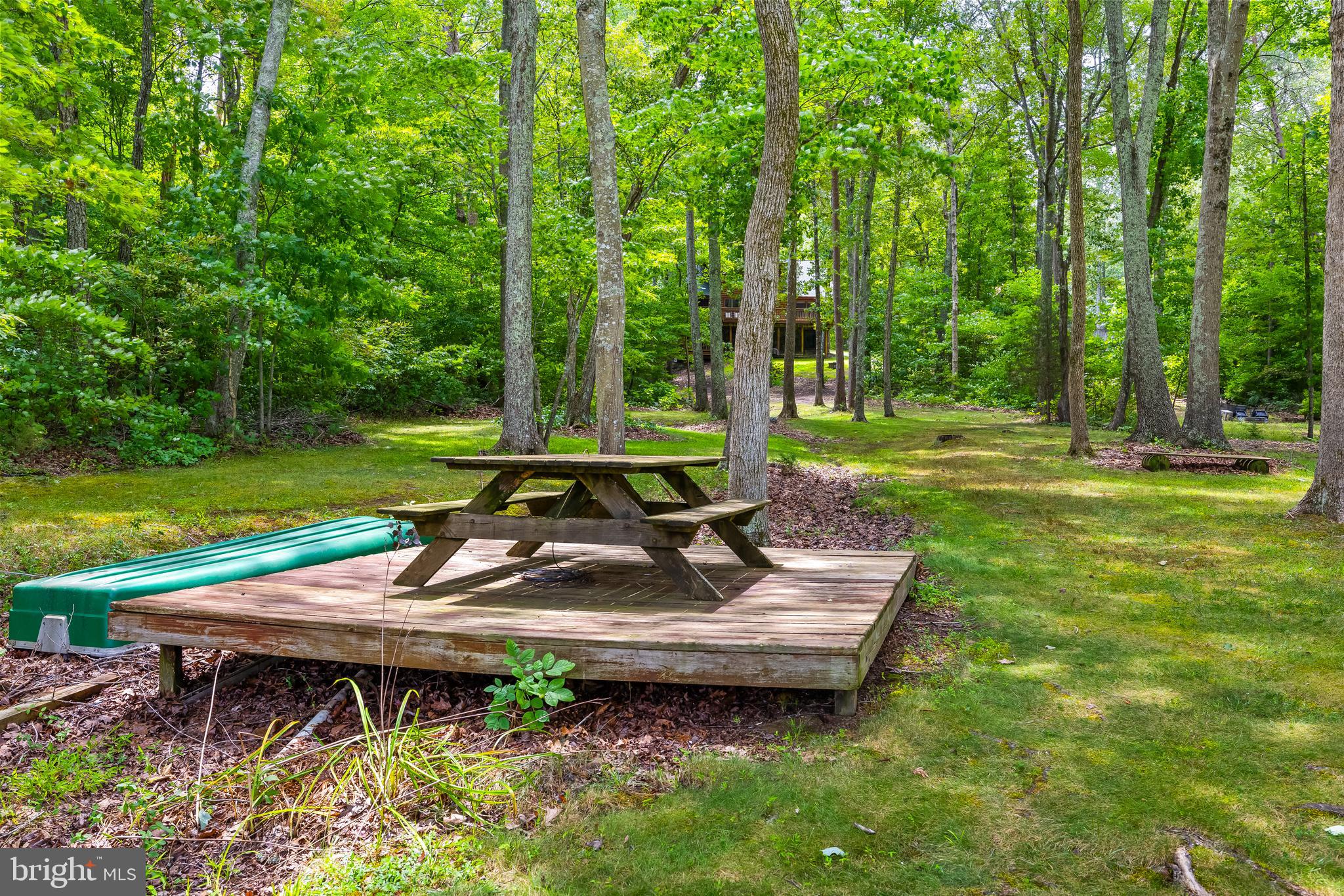 ROLLING WOODS - Residential