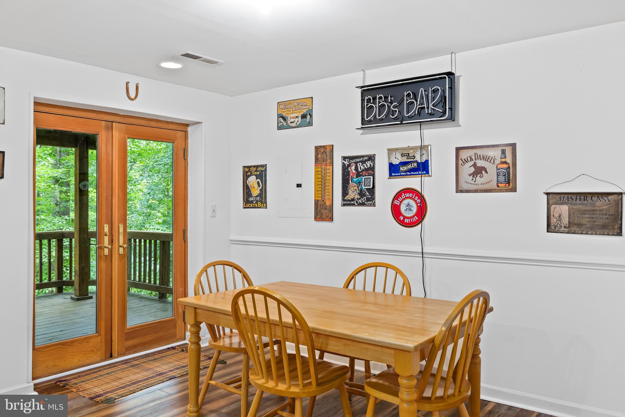 ROLLING WOODS - Residential