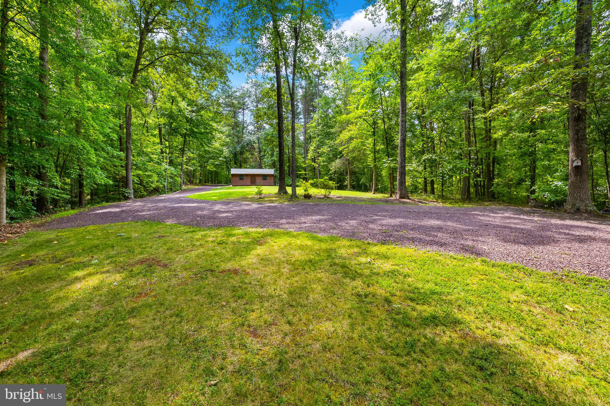 ROLLING WOODS - Residential