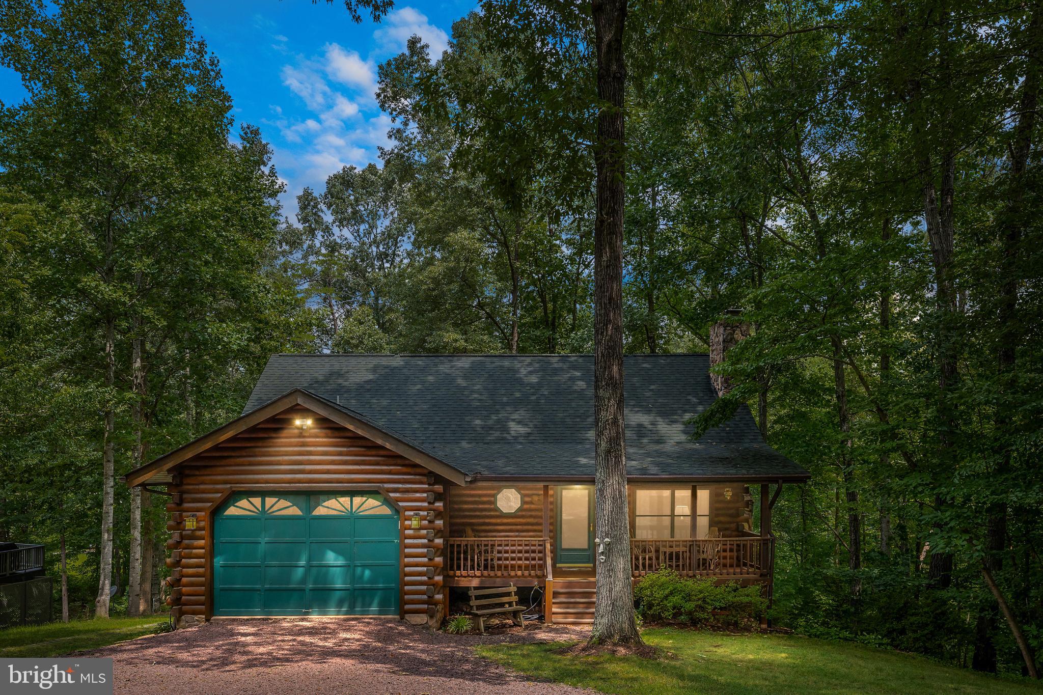 ROLLING WOODS - Residential