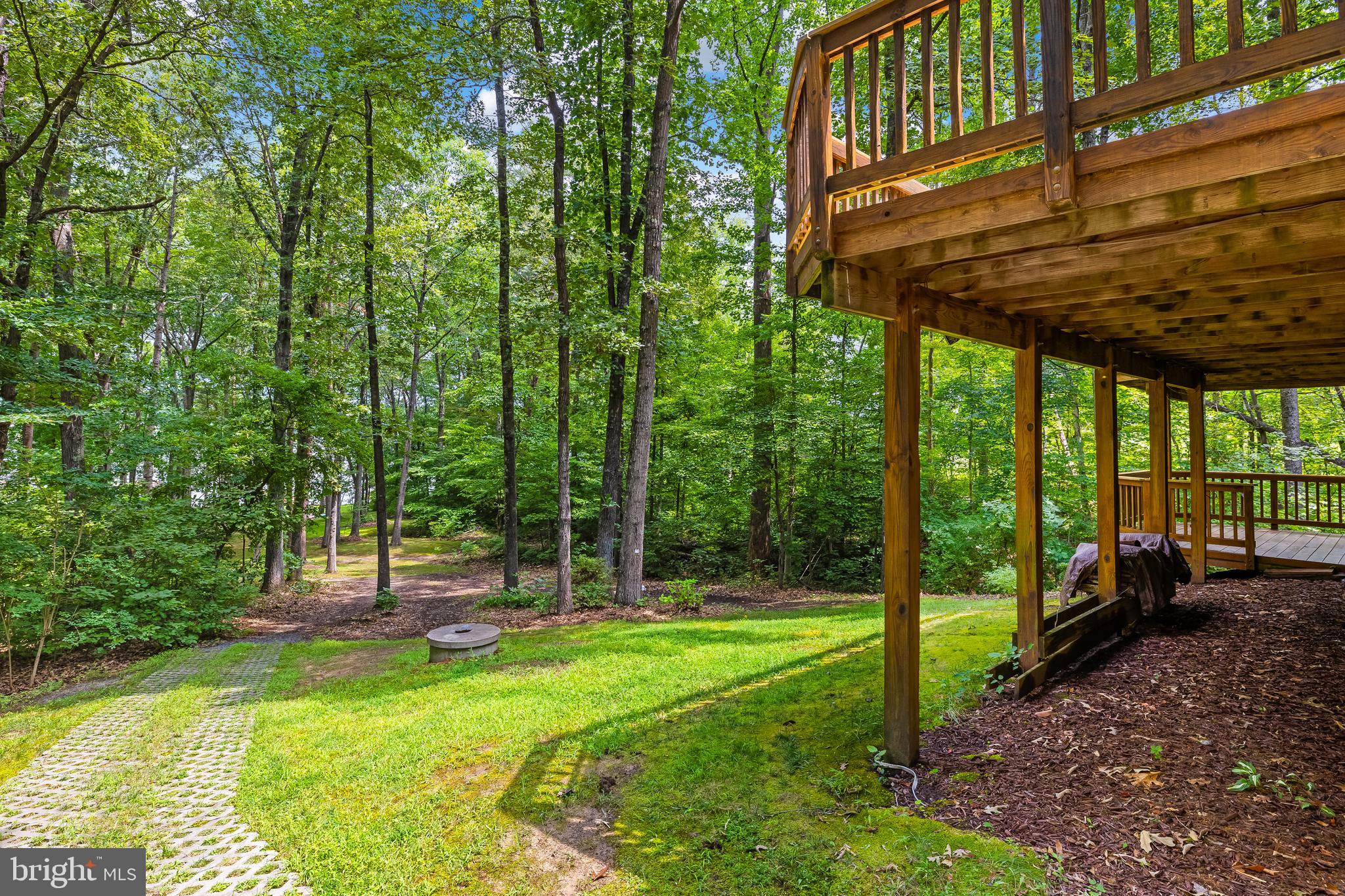 ROLLING WOODS - Residential