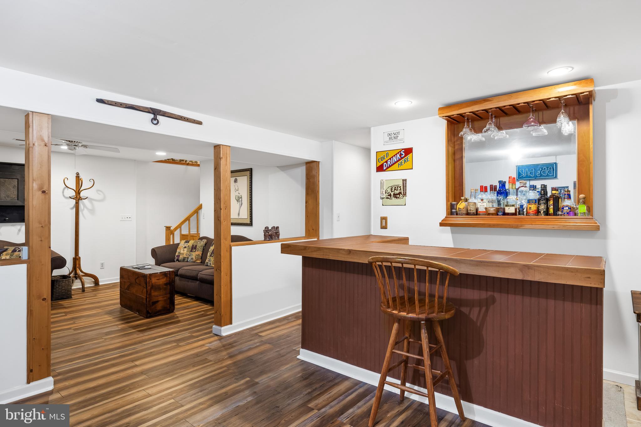 ROLLING WOODS - Residential