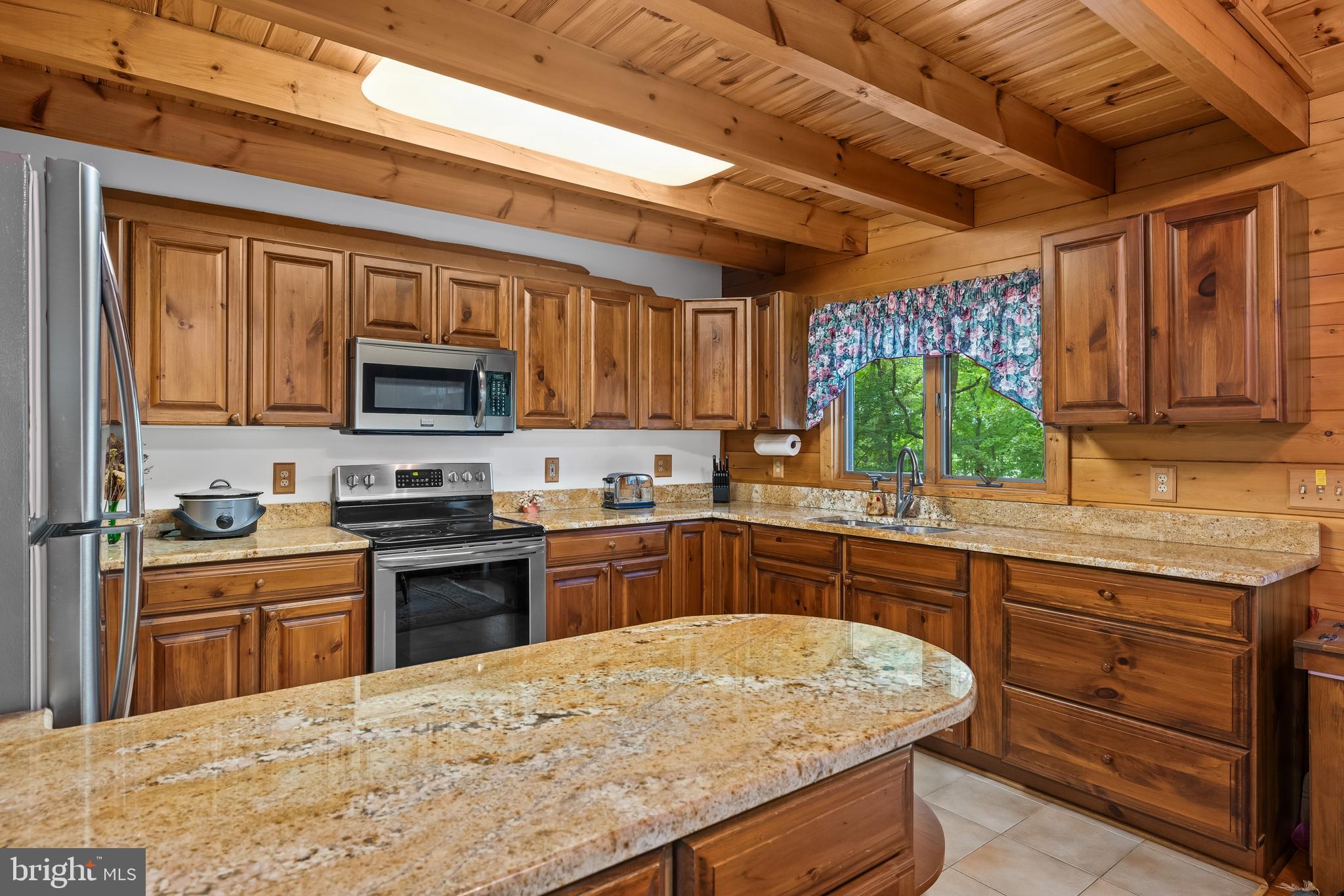 ROLLING WOODS - Residential