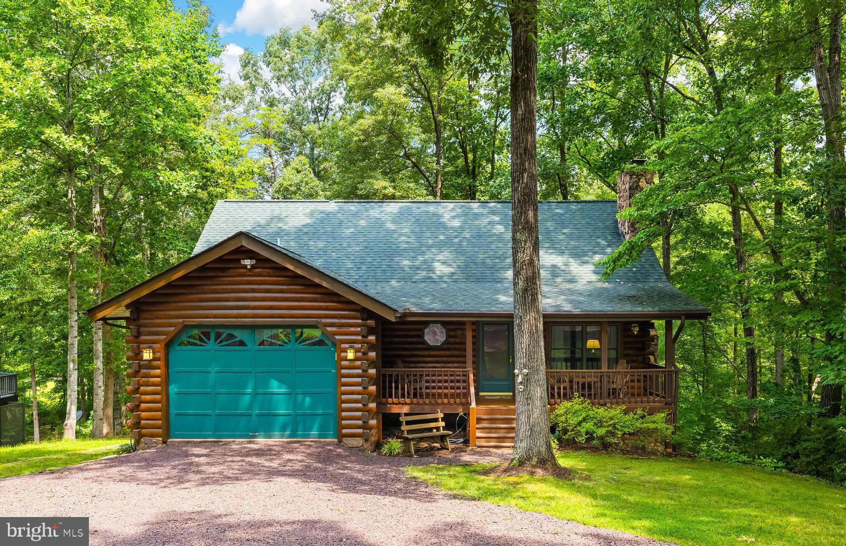 ROLLING WOODS - Residential