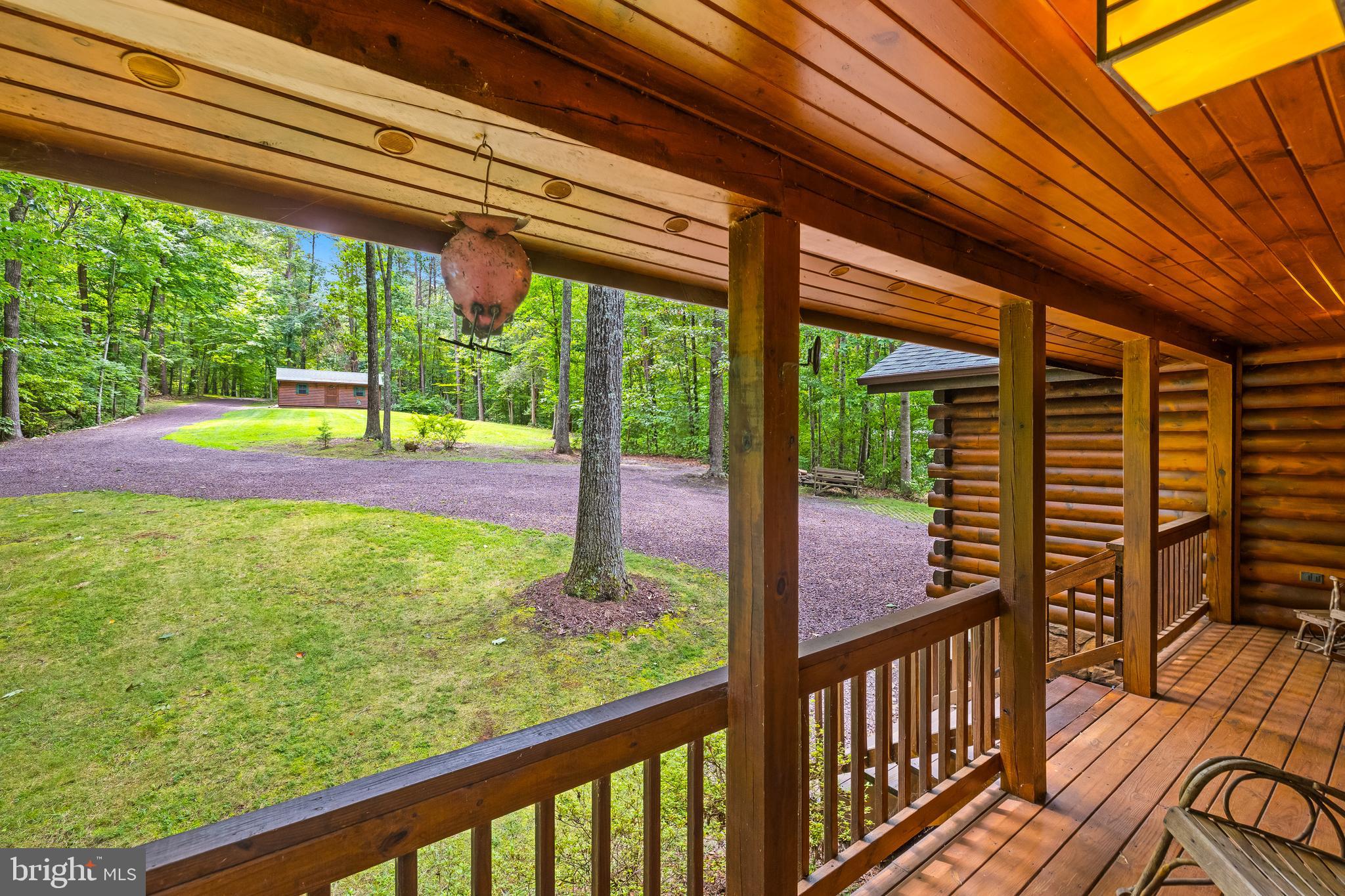 ROLLING WOODS - Residential