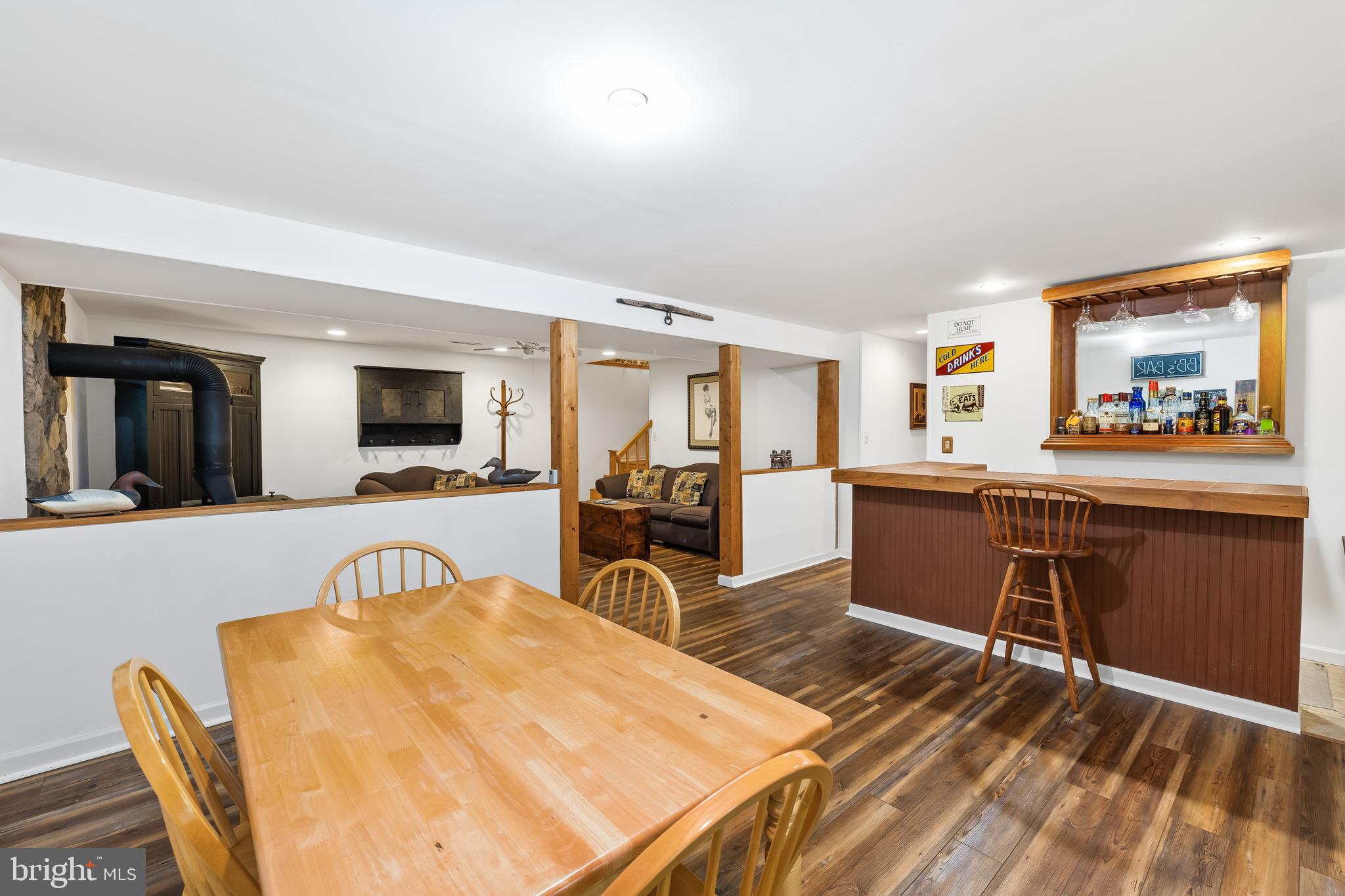 ROLLING WOODS - Residential