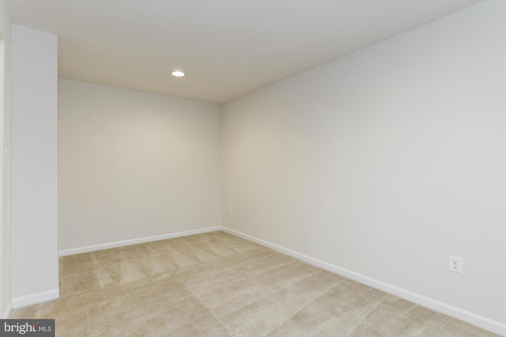 WATERFORD HILLS - Residential