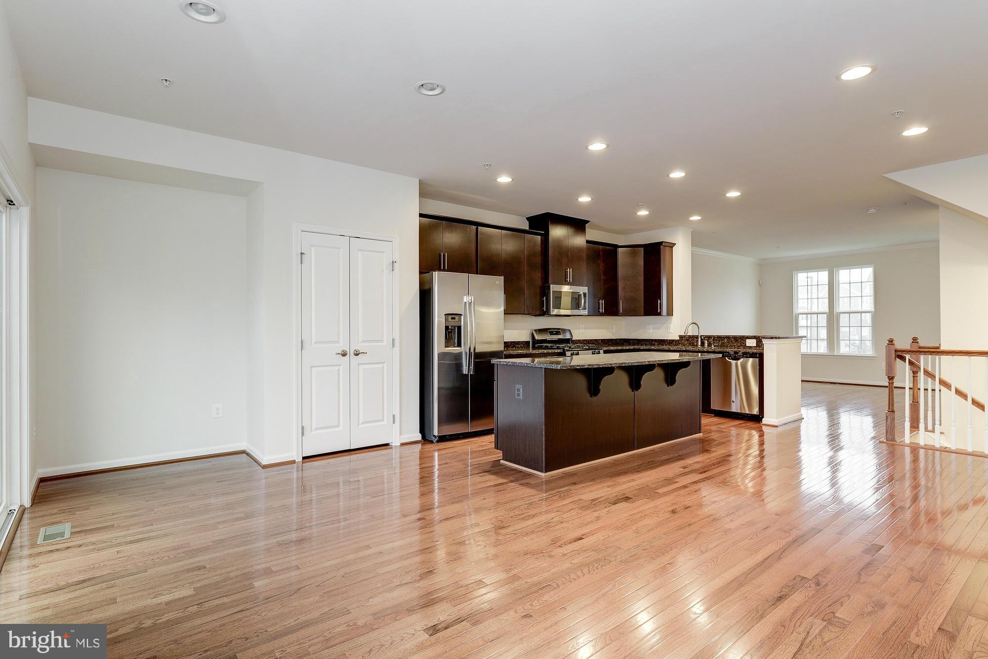 WATERFORD HILLS - Residential