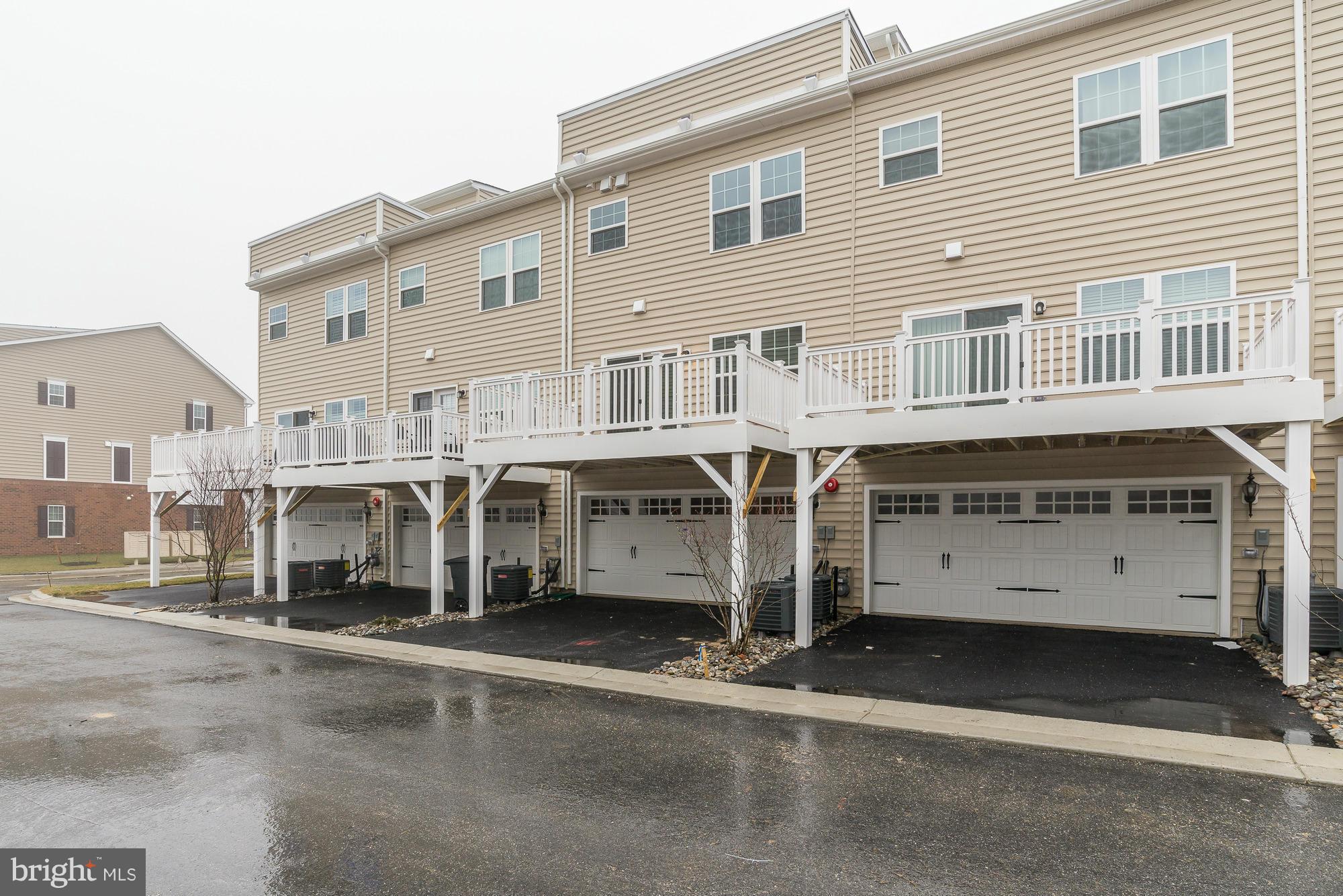 WATERFORD HILLS - Residential