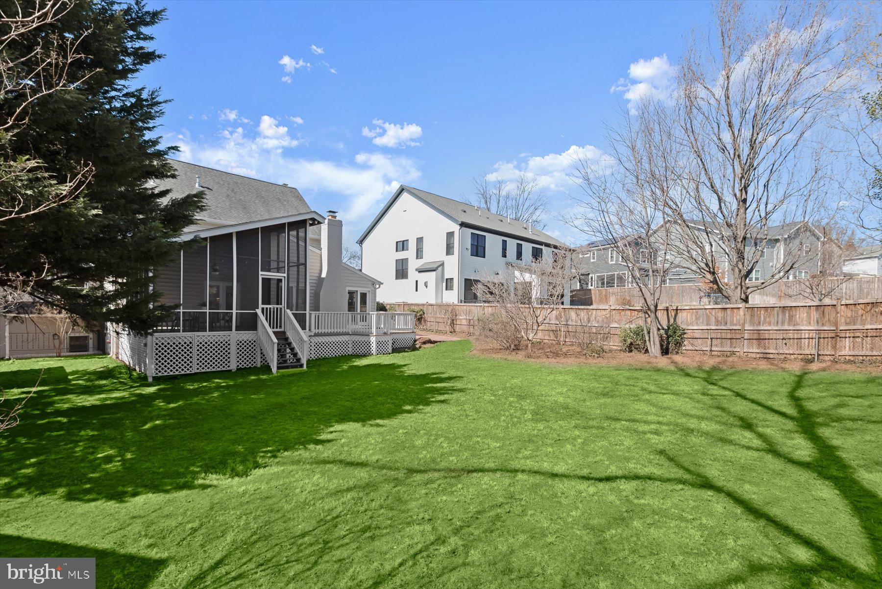 BERKSHIRE OAKWOOD - Residential