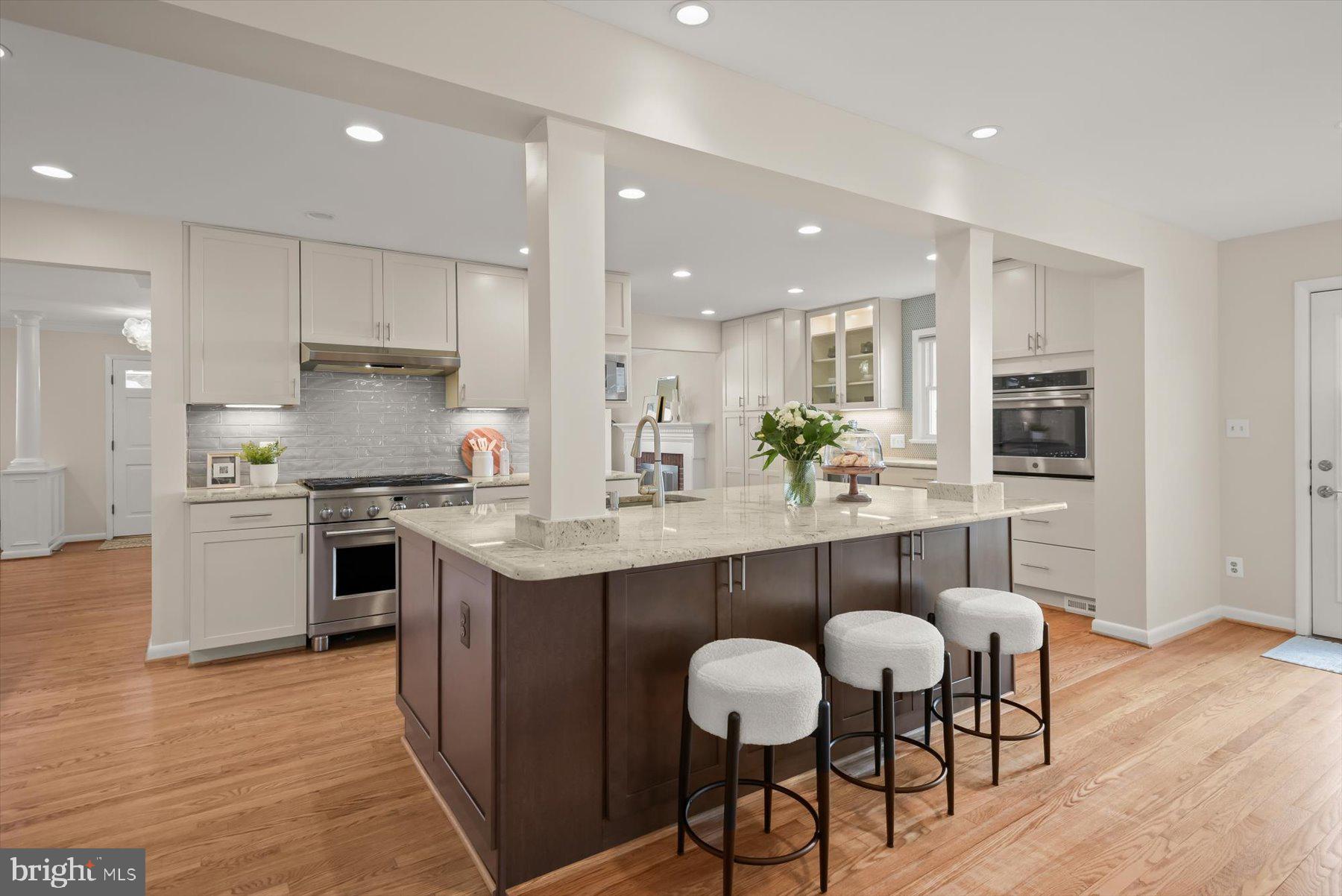 BERKSHIRE OAKWOOD - Residential