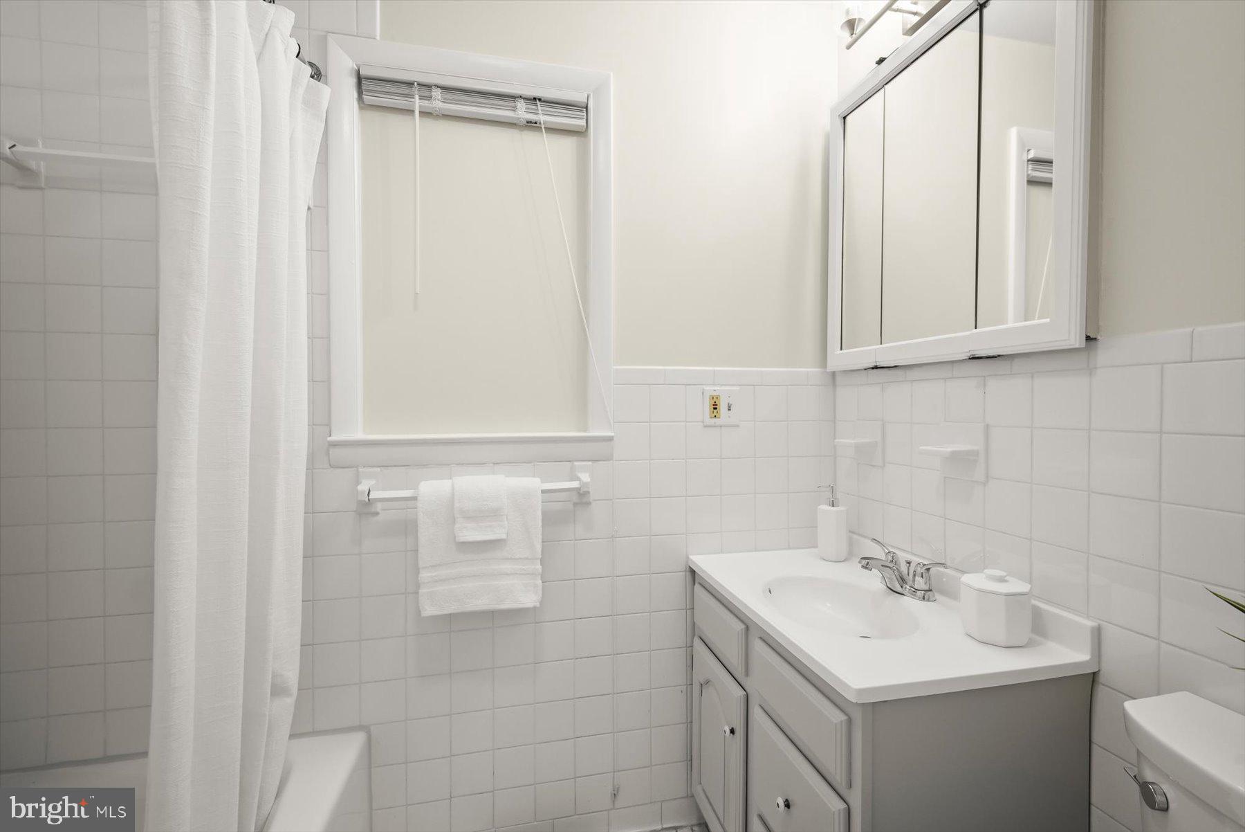 BERKSHIRE OAKWOOD - Residential