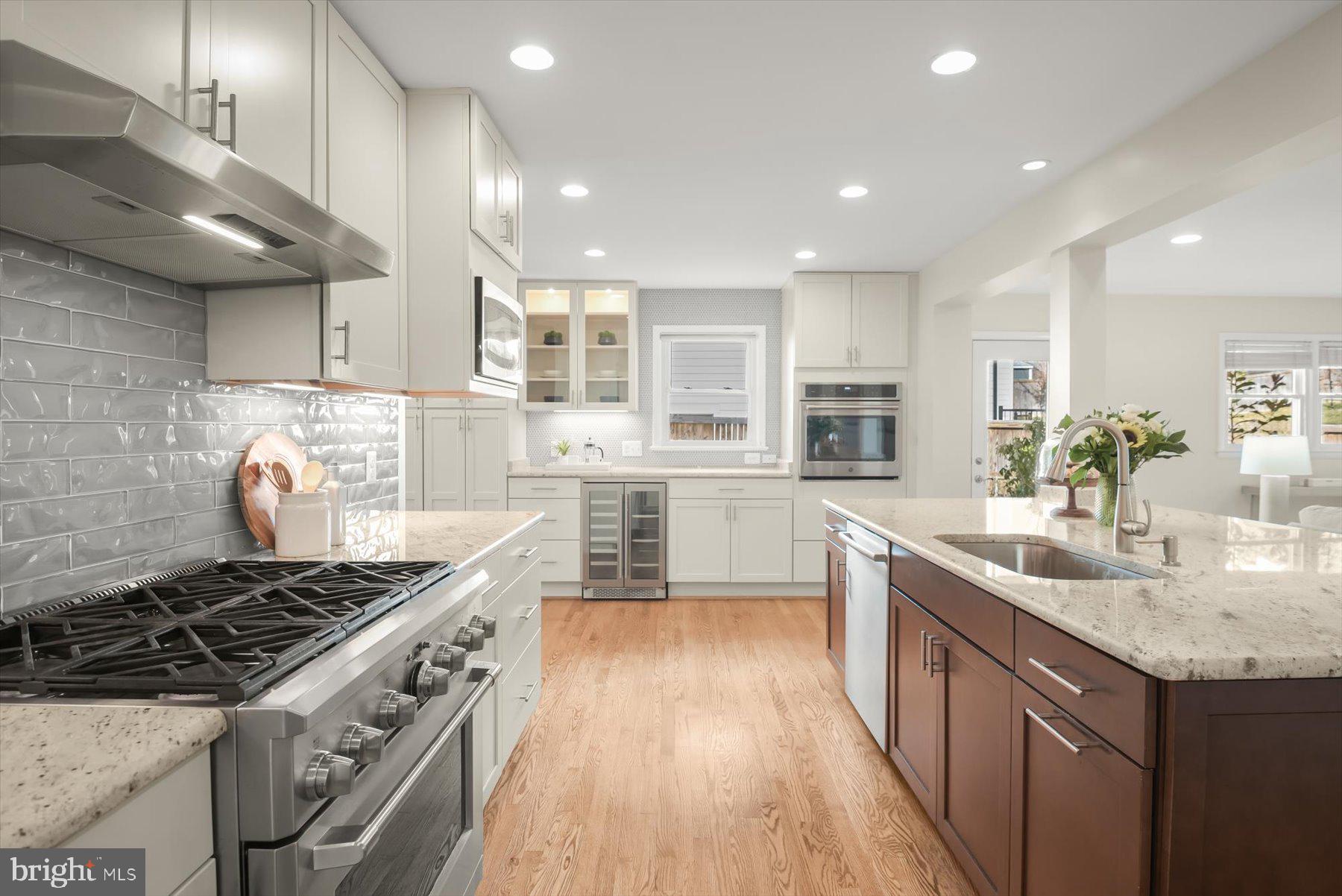 BERKSHIRE OAKWOOD - Residential