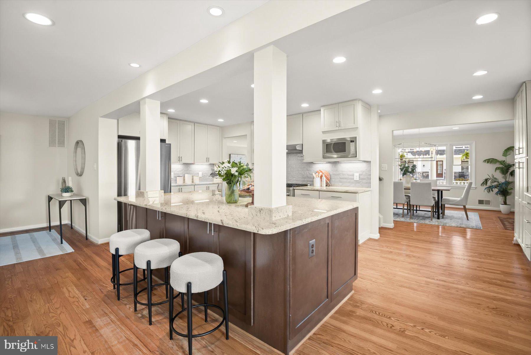 BERKSHIRE OAKWOOD - Residential