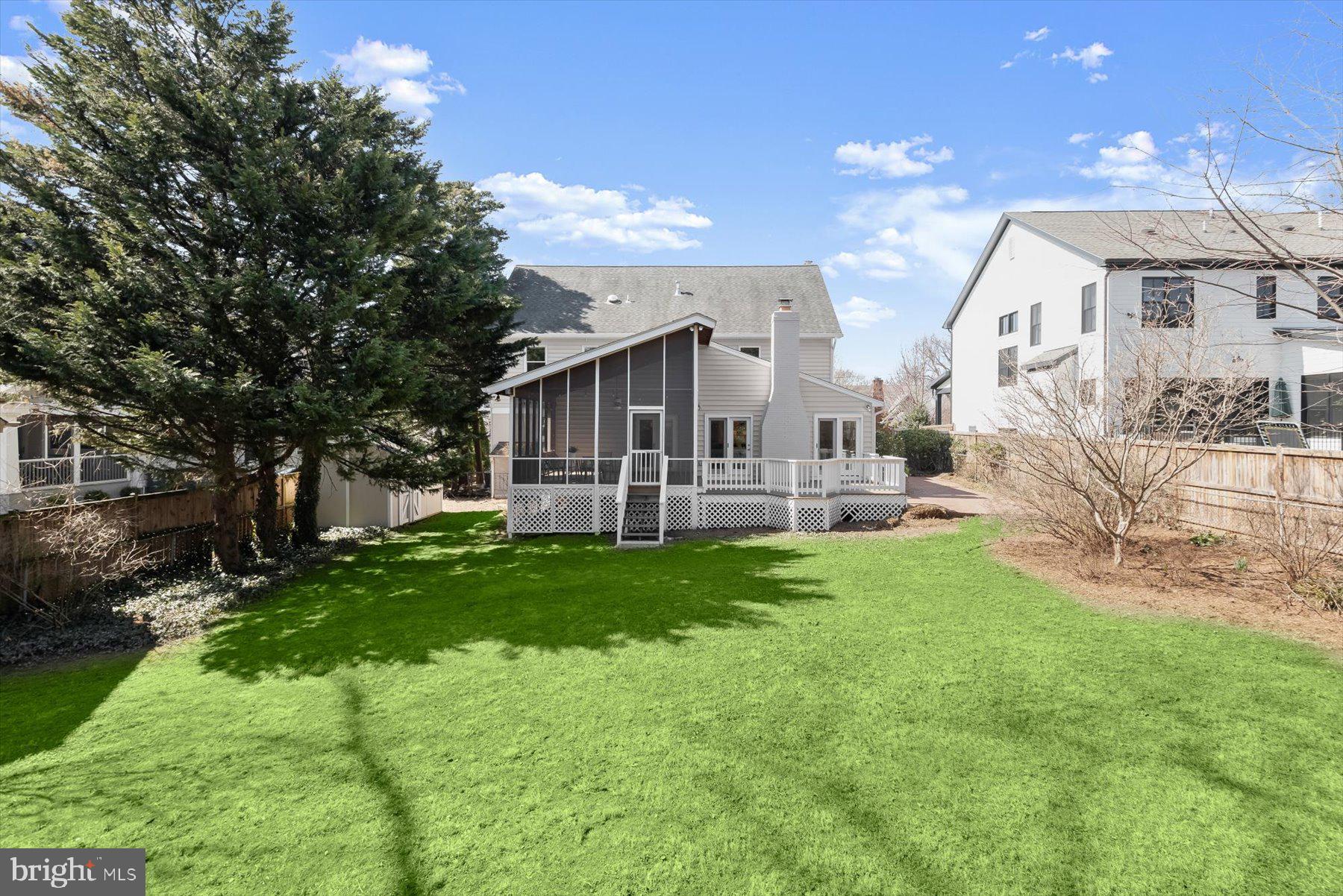 BERKSHIRE OAKWOOD - Residential