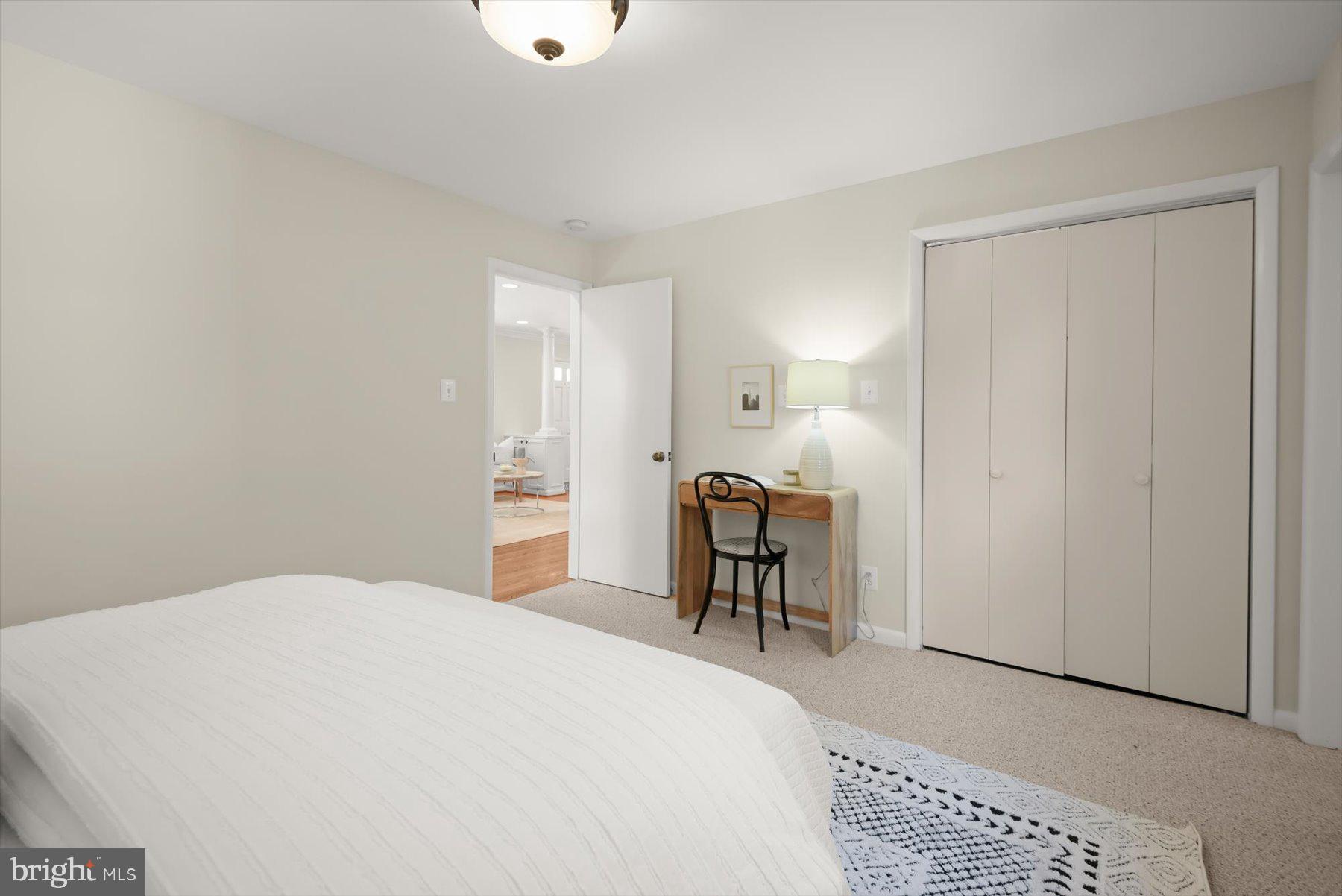 BERKSHIRE OAKWOOD - Residential