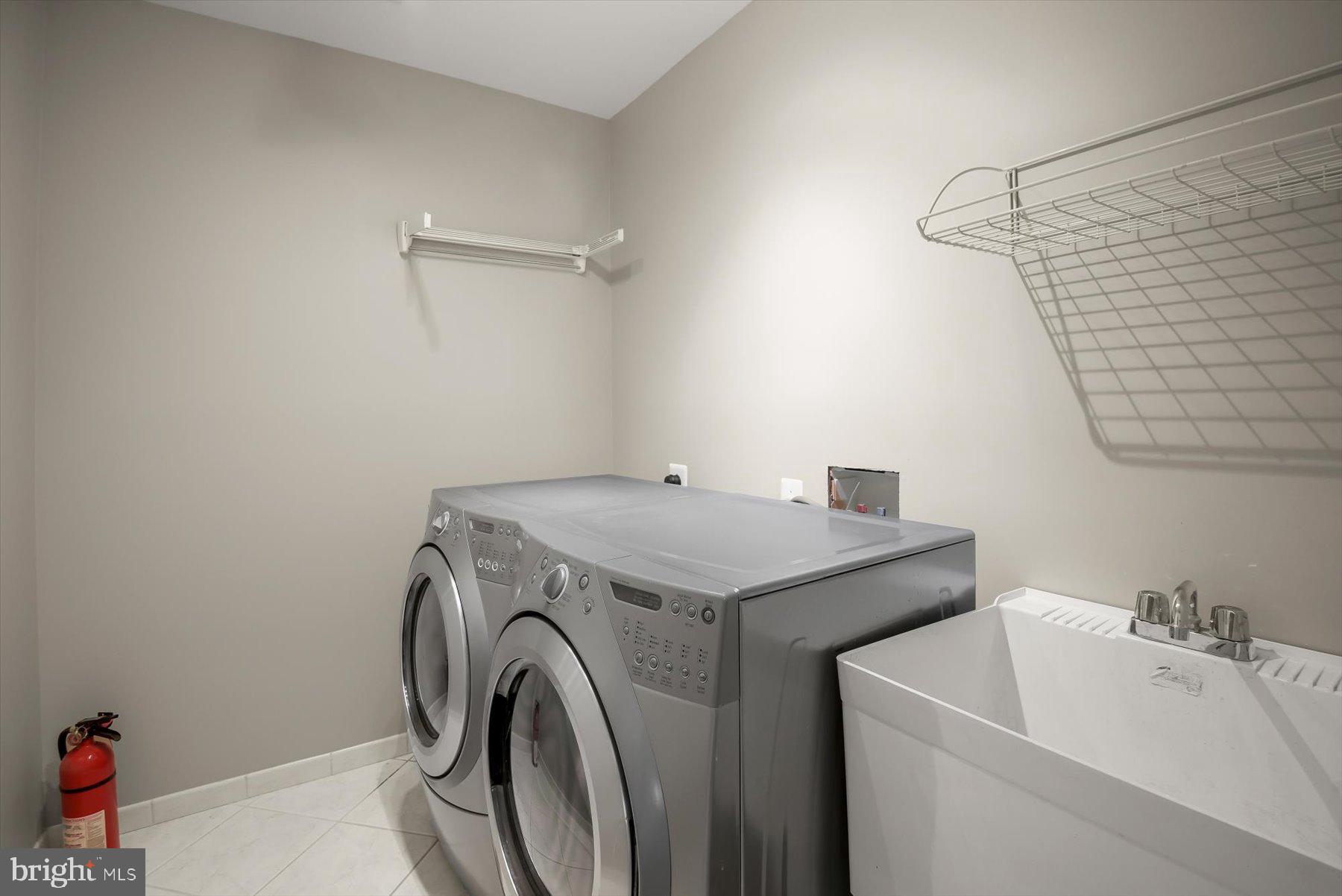 BERKSHIRE OAKWOOD - Residential