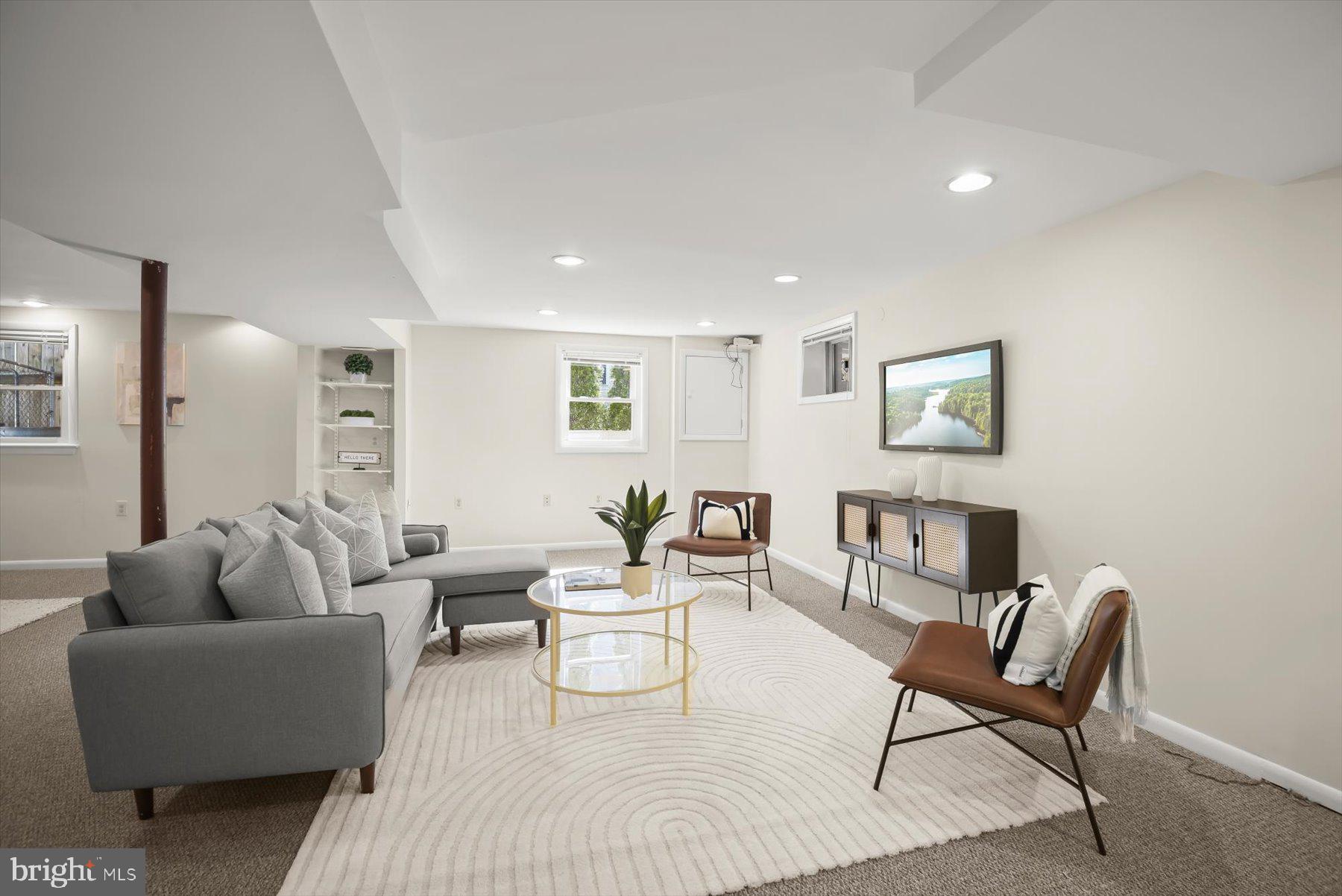 BERKSHIRE OAKWOOD - Residential