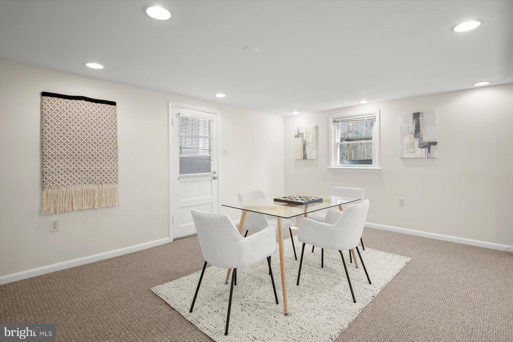 BERKSHIRE OAKWOOD - Residential