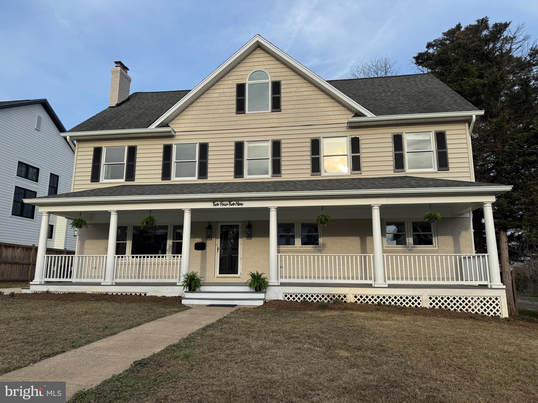 2429 N POTOMAC STREET