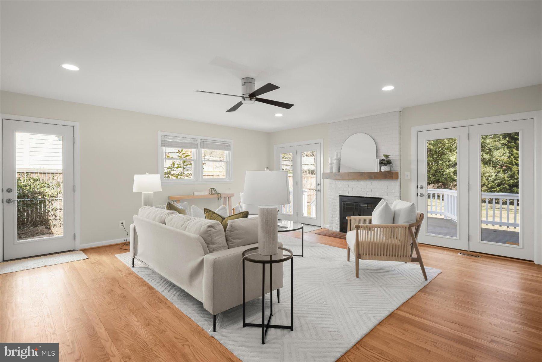 BERKSHIRE OAKWOOD - Residential