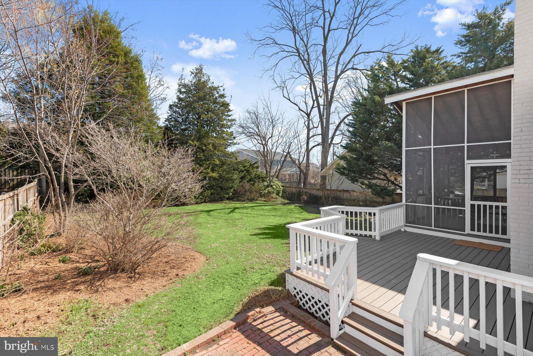 BERKSHIRE OAKWOOD - Residential