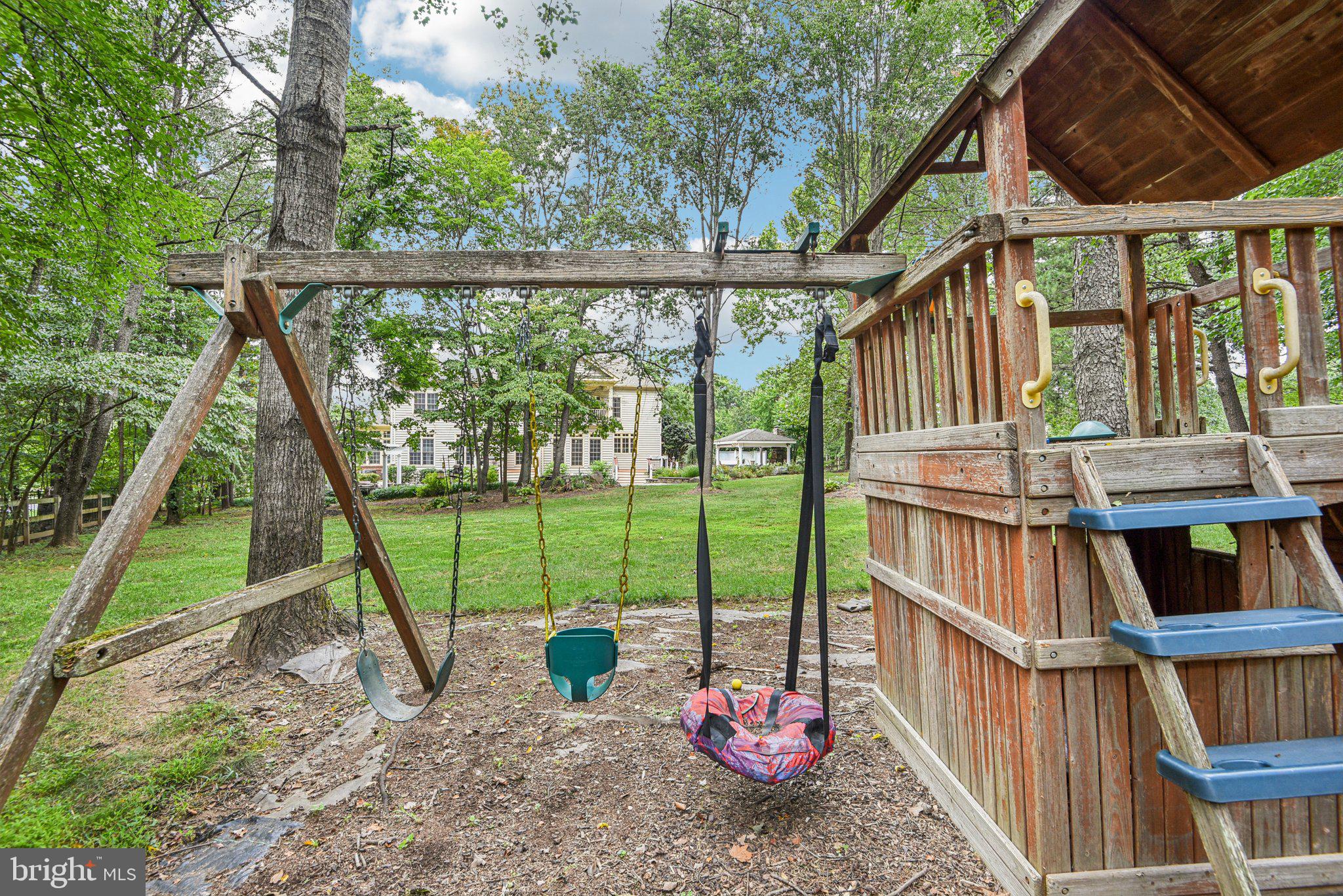 CEDAR CREST - Residential