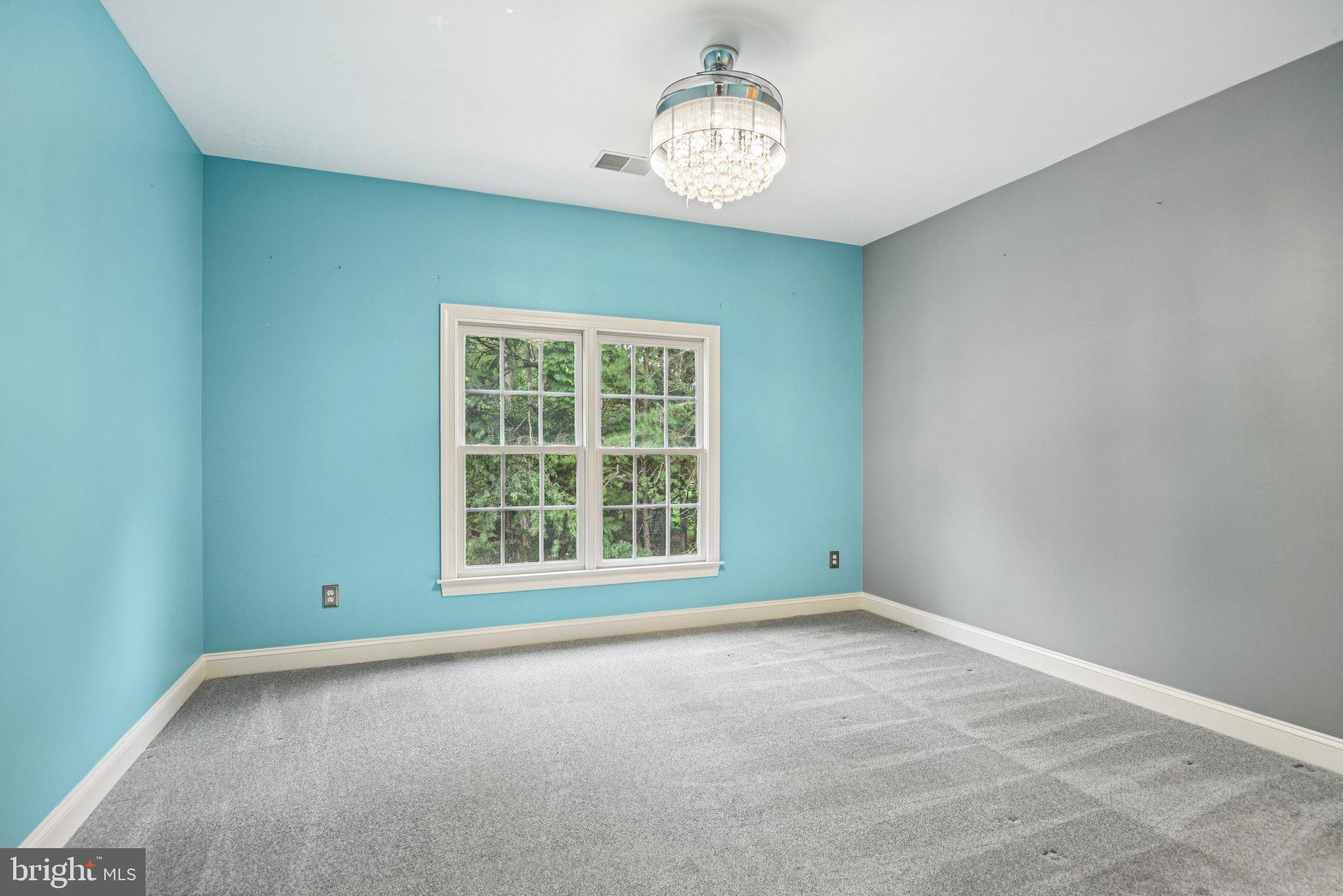 CEDAR CREST - Residential