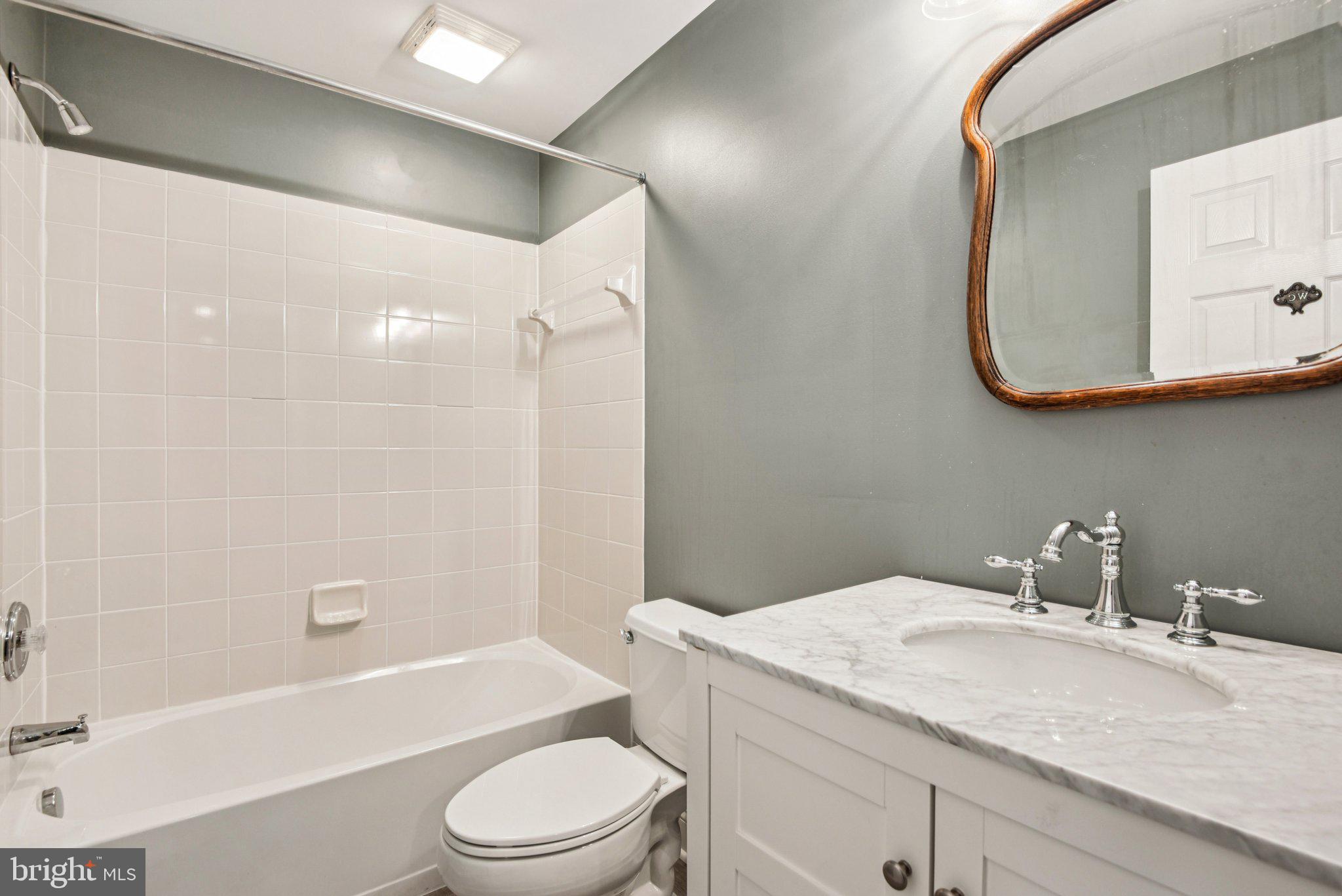 CEDAR CREST - Residential