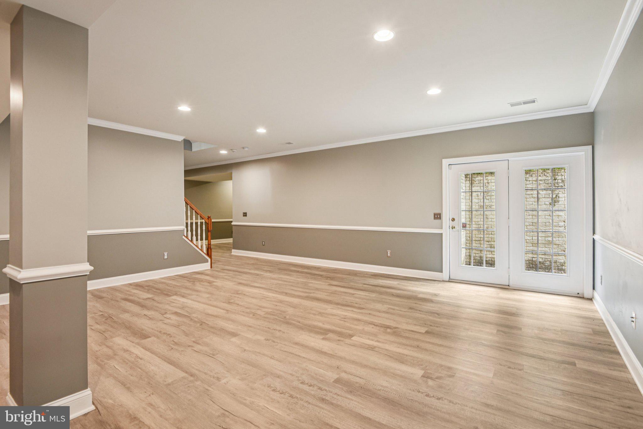 CEDAR CREST - Residential