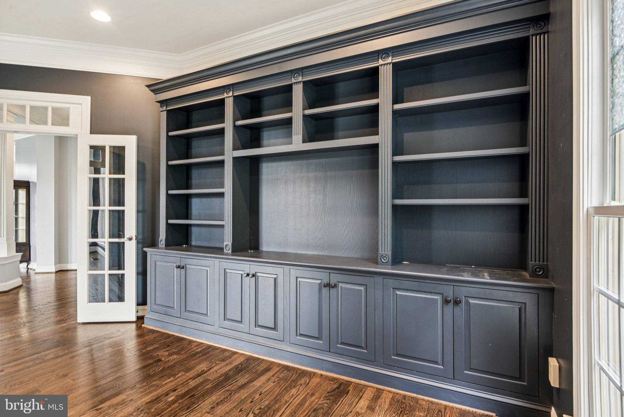 CEDAR CREST - Residential