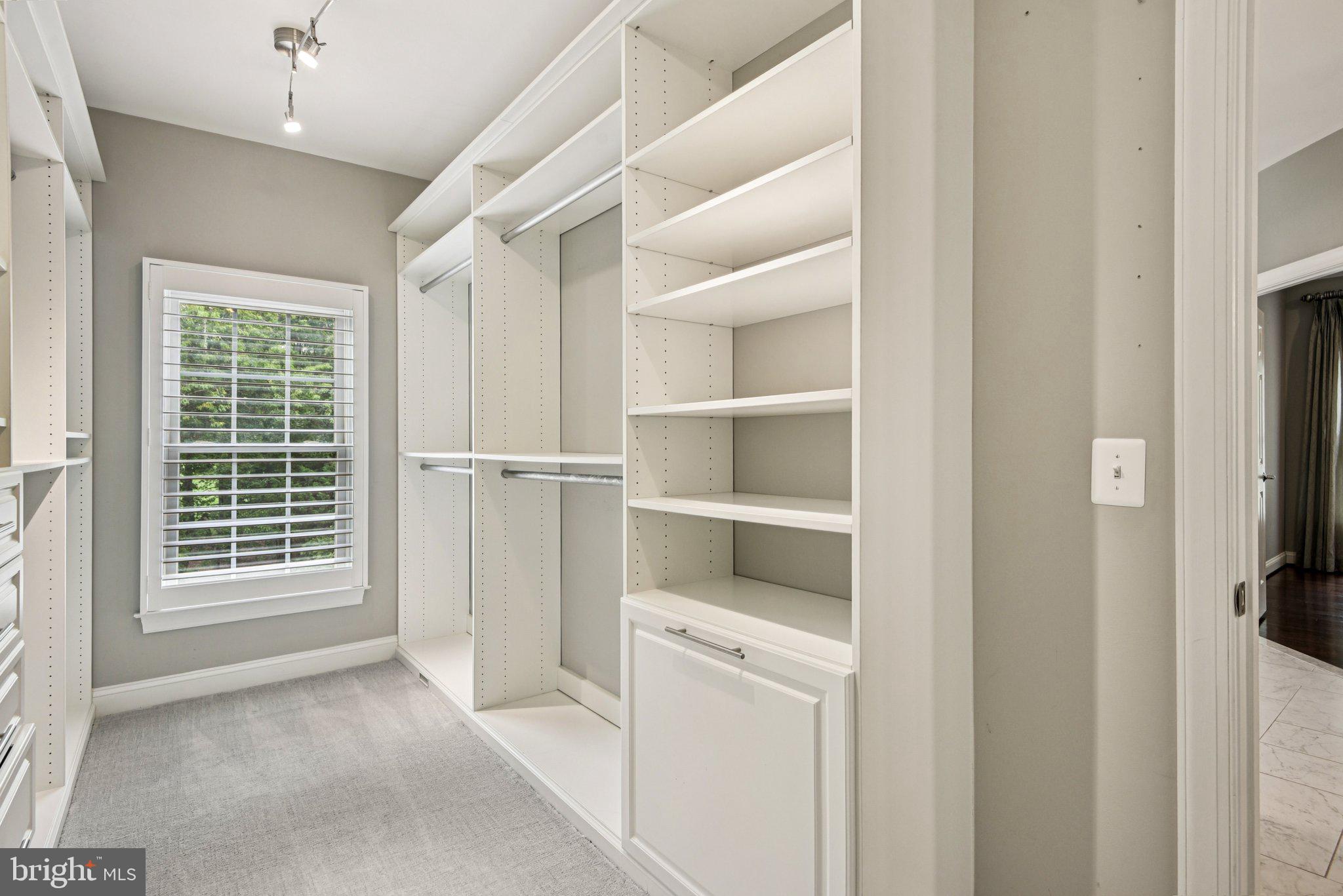 CEDAR CREST - Residential