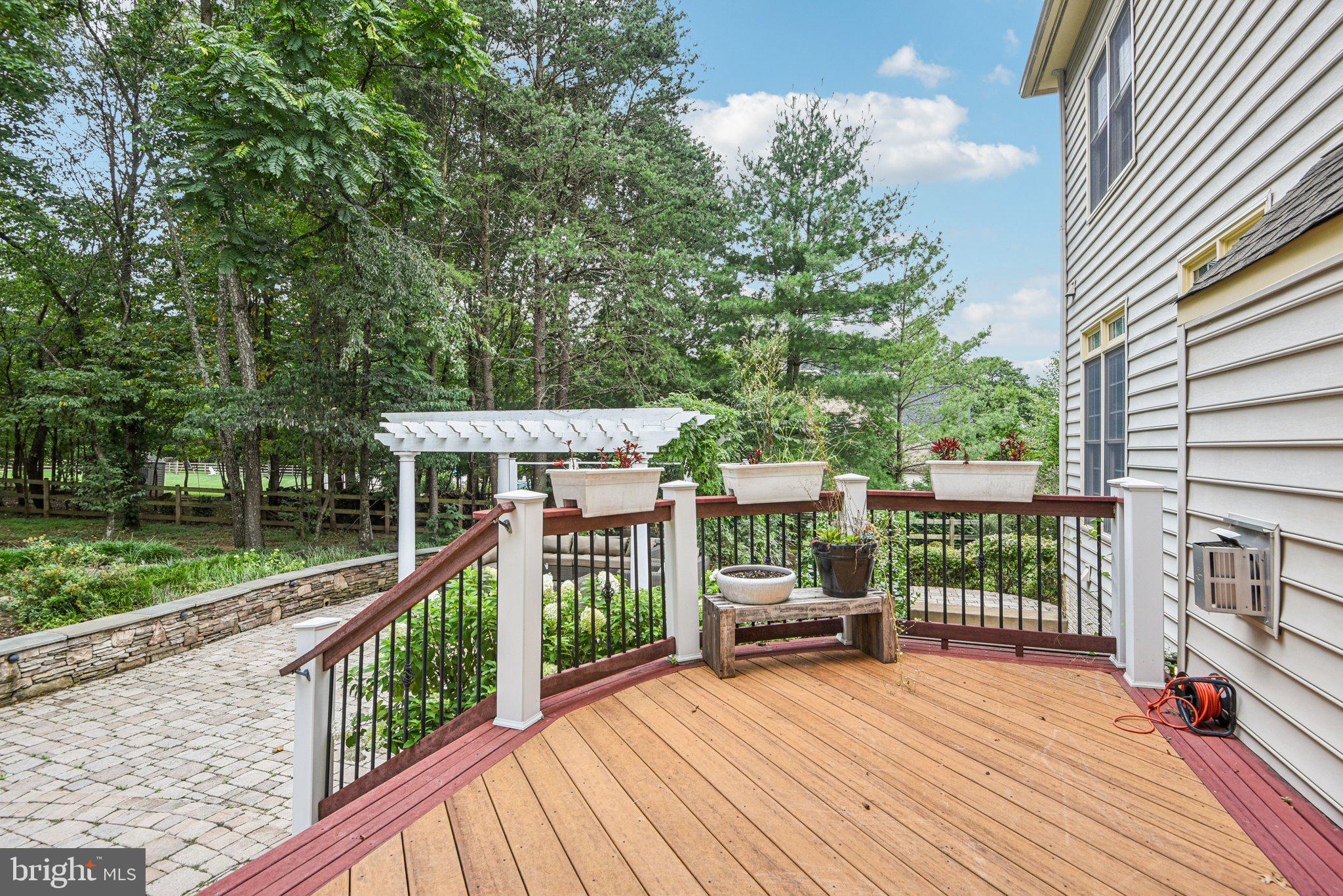 CEDAR CREST - Residential